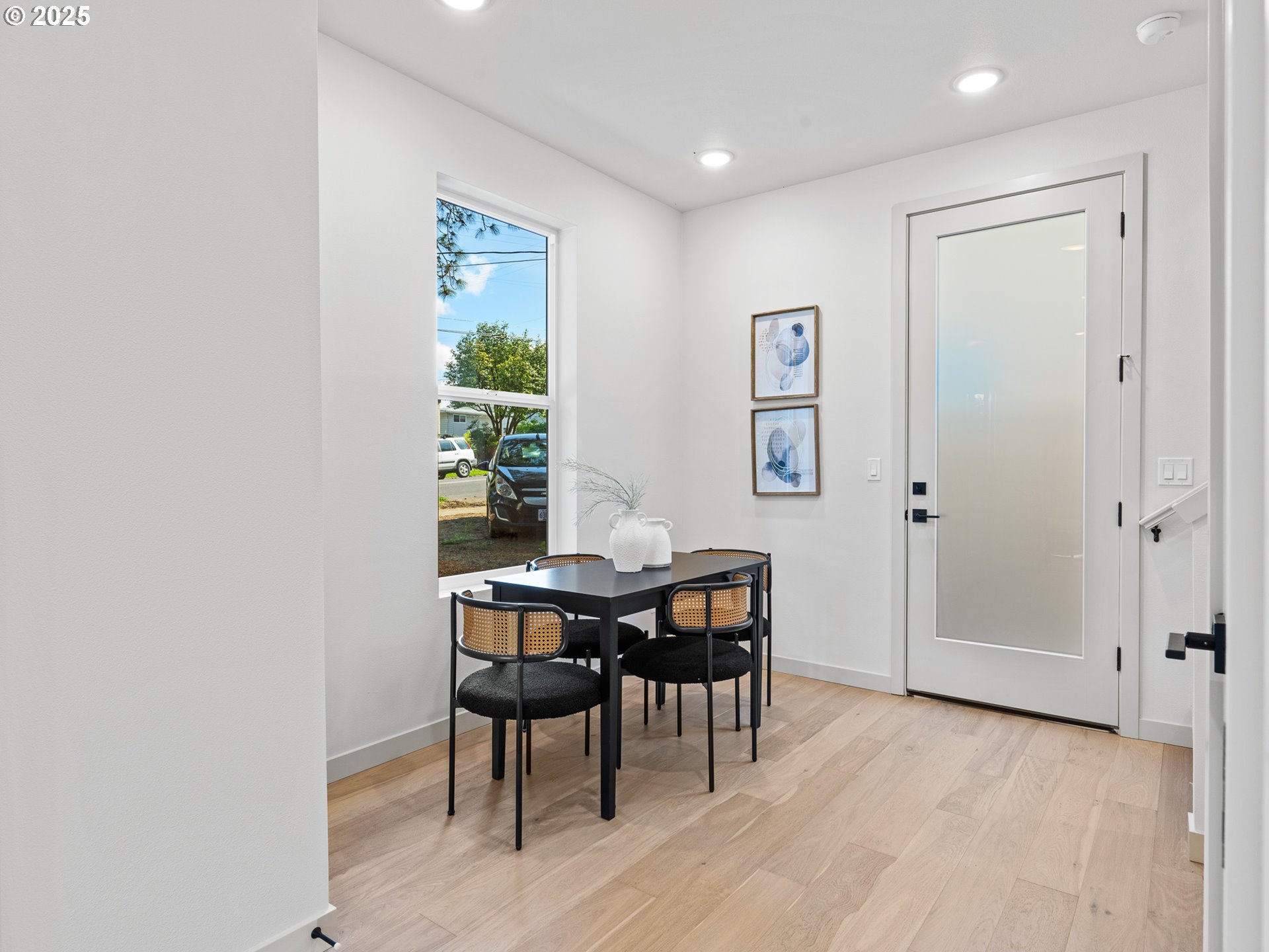 1616 SE Morrison ST, Portland