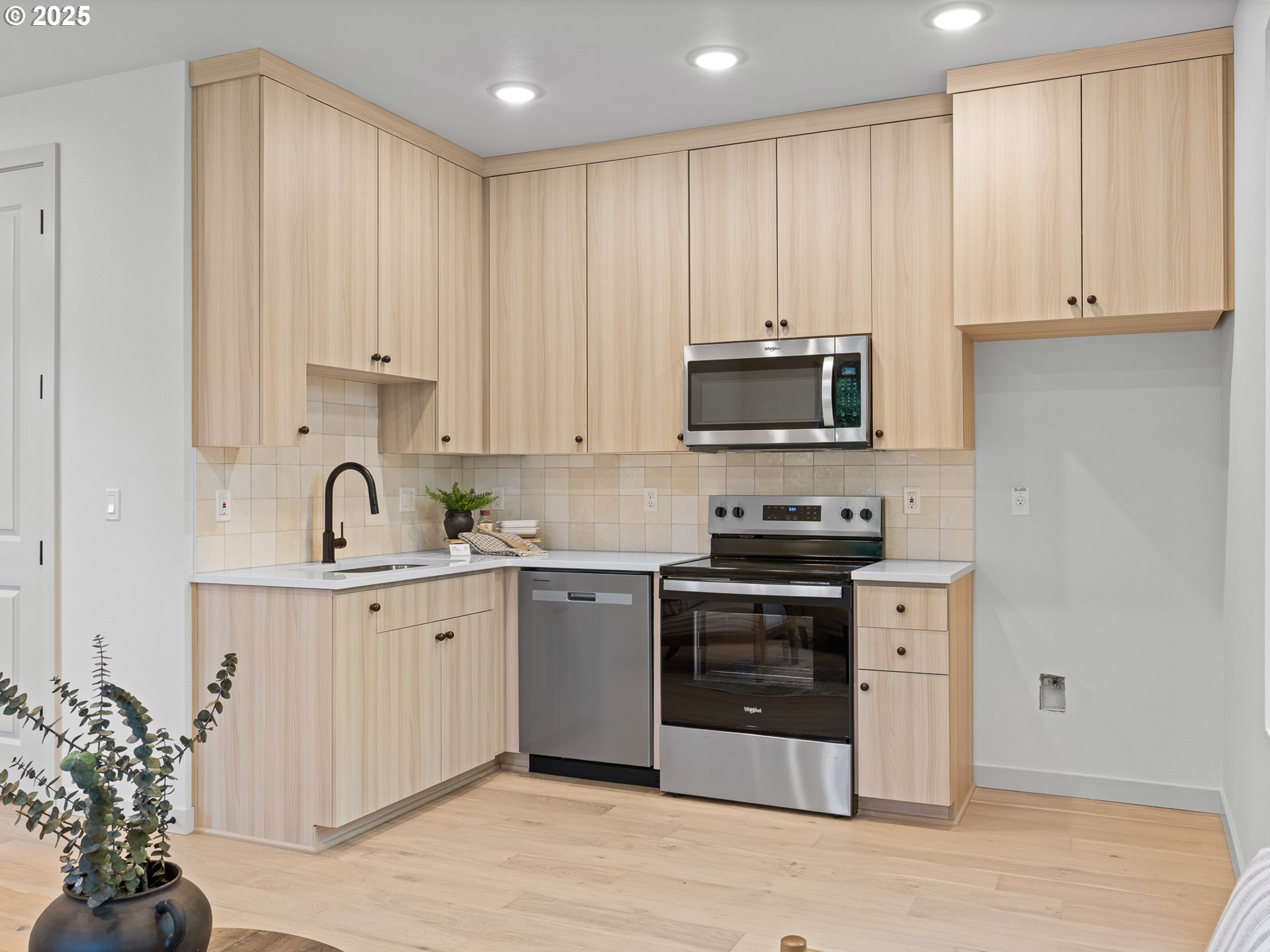 1616 SE Morrison ST, Portland