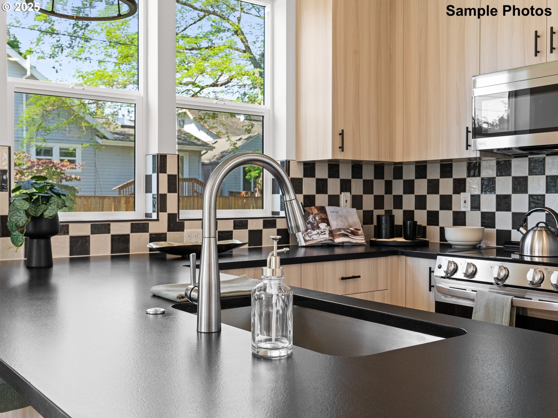 7139 N Fiske AVE, Portland