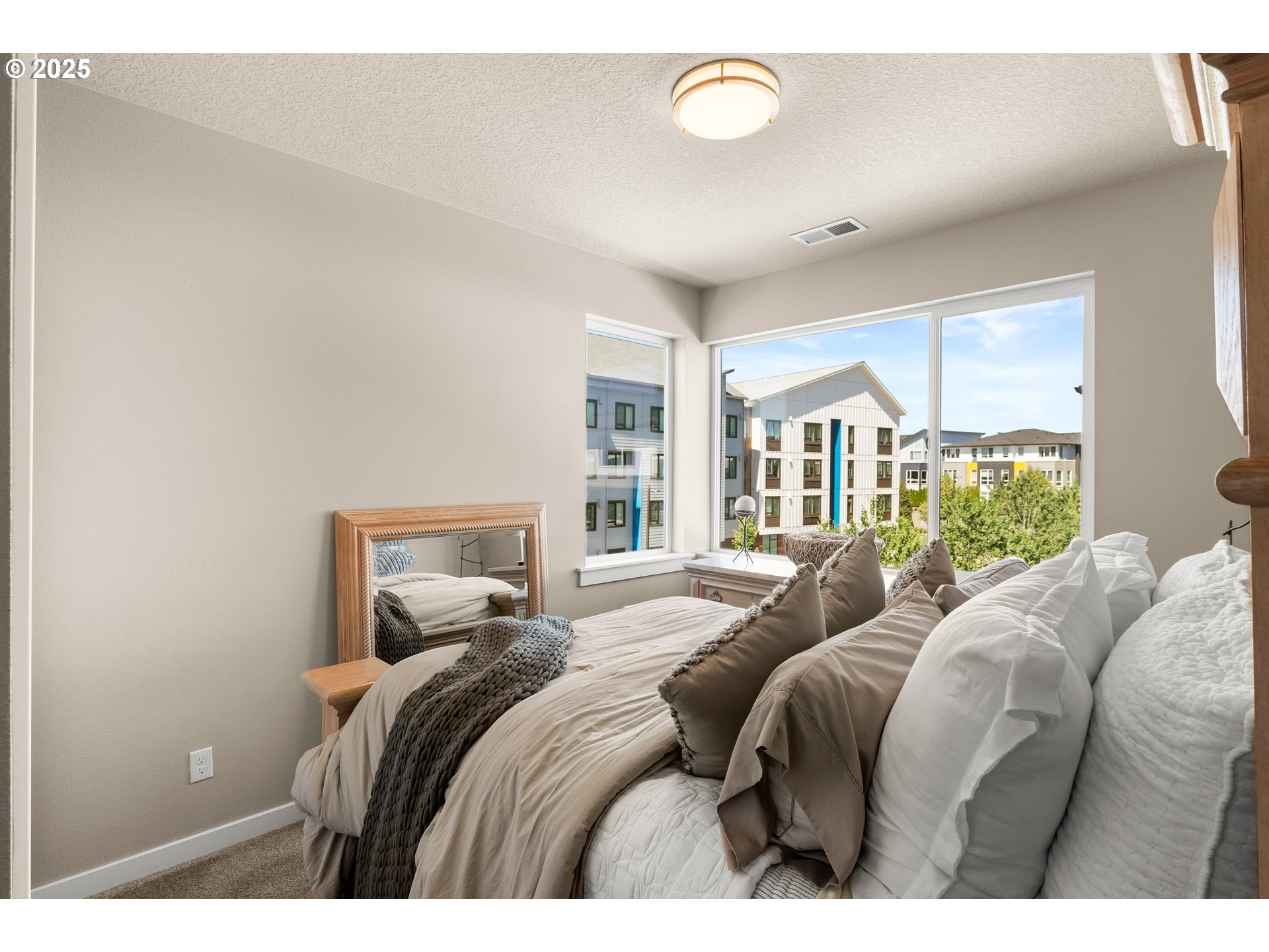 17163 SW WOODPECKER LN, Beaverton