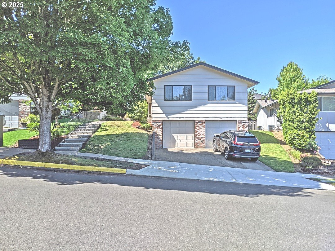 1367 NW RIVERVIEW AVE