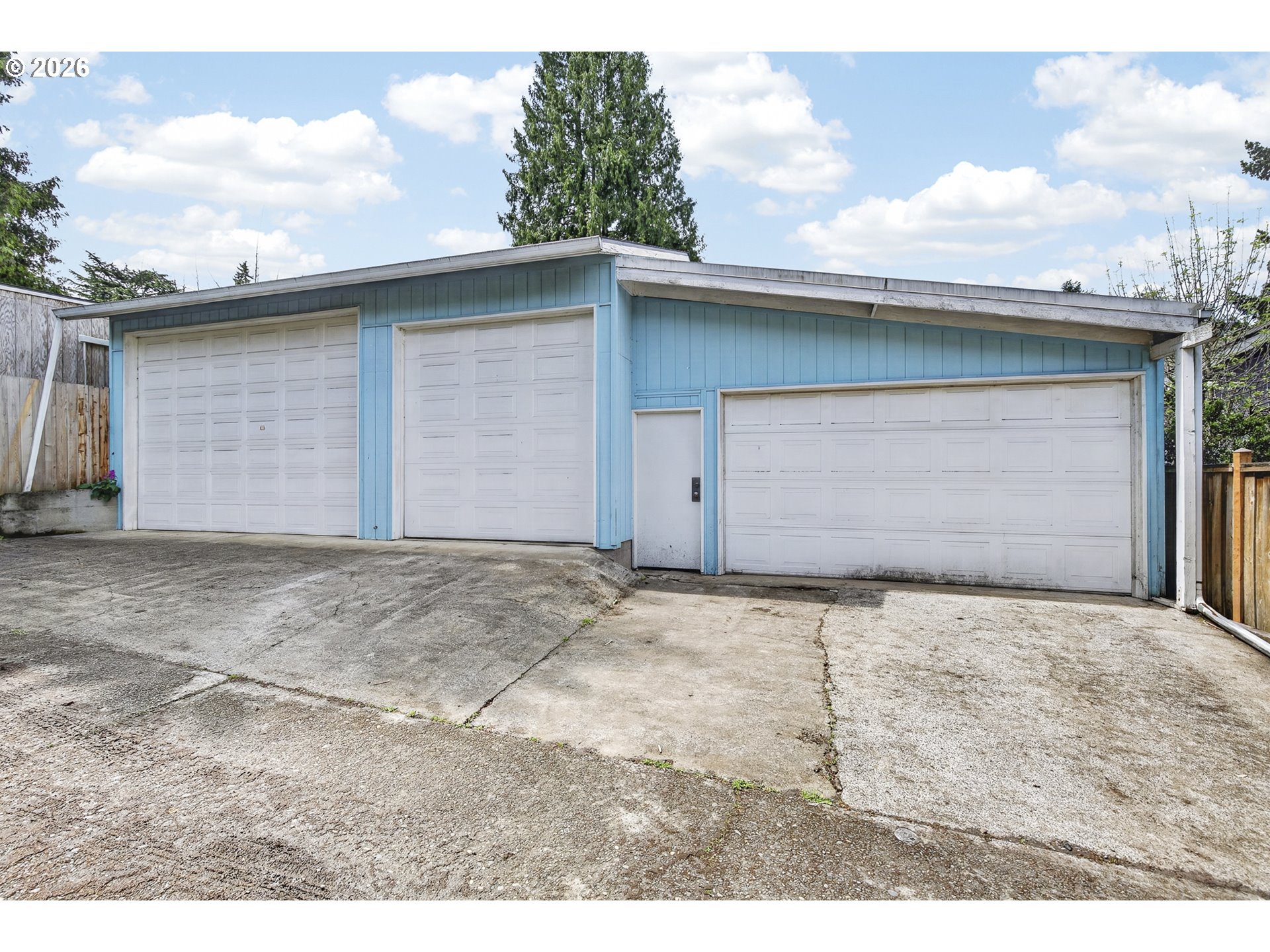 5824 NE 26TH AVE