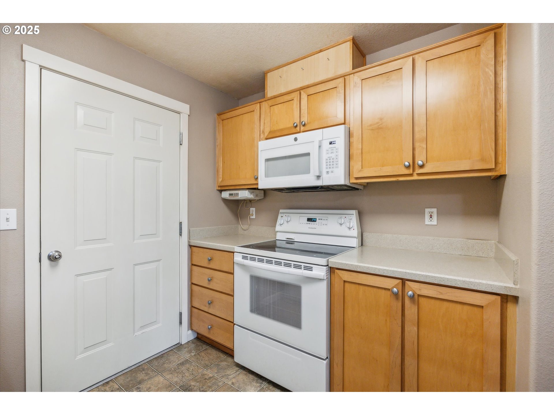 14781 SW BEARD RD 102