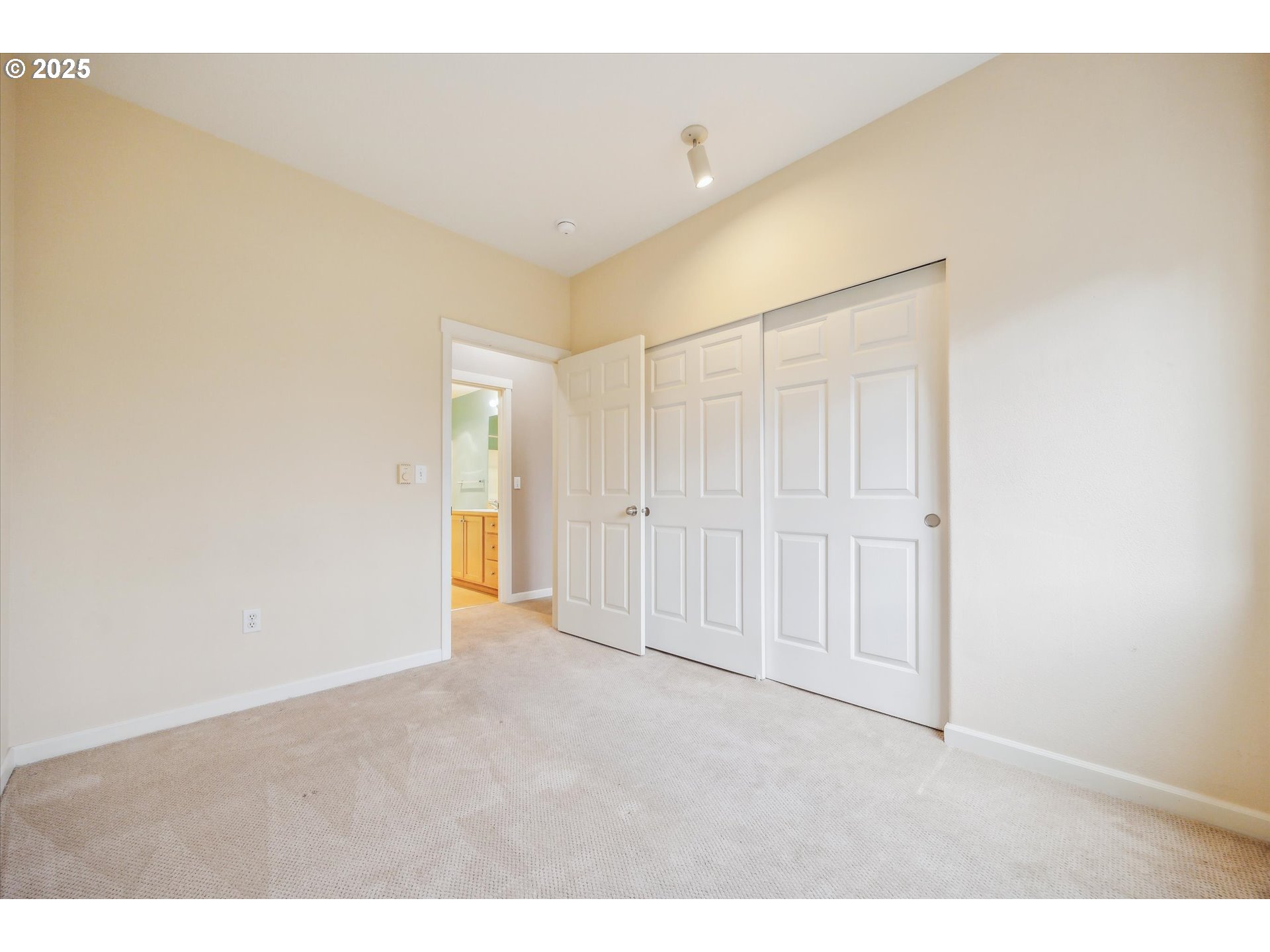 14781 SW BEARD RD 102