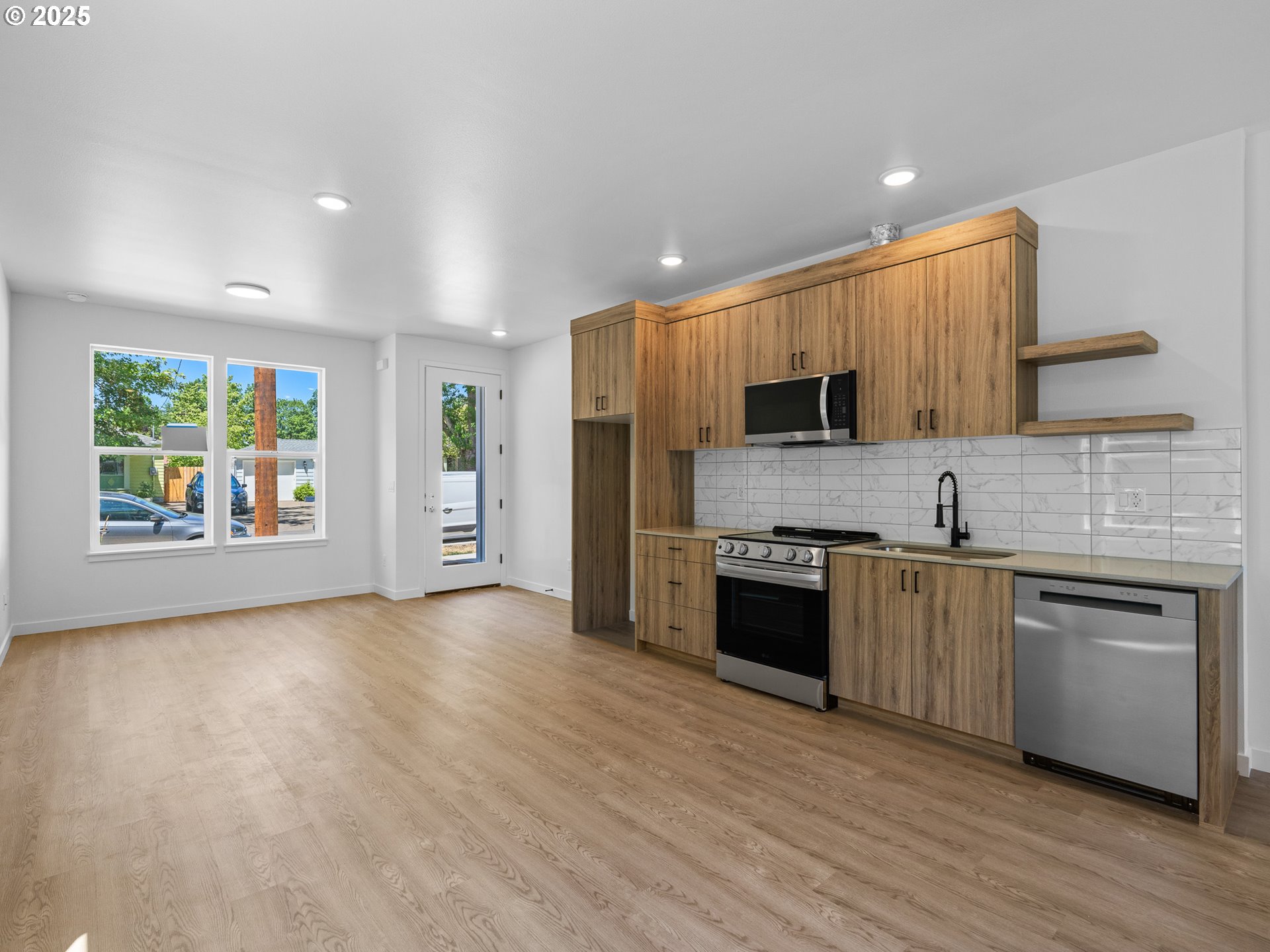 7192 SE Woodward ST 4, Portland Unit: 4