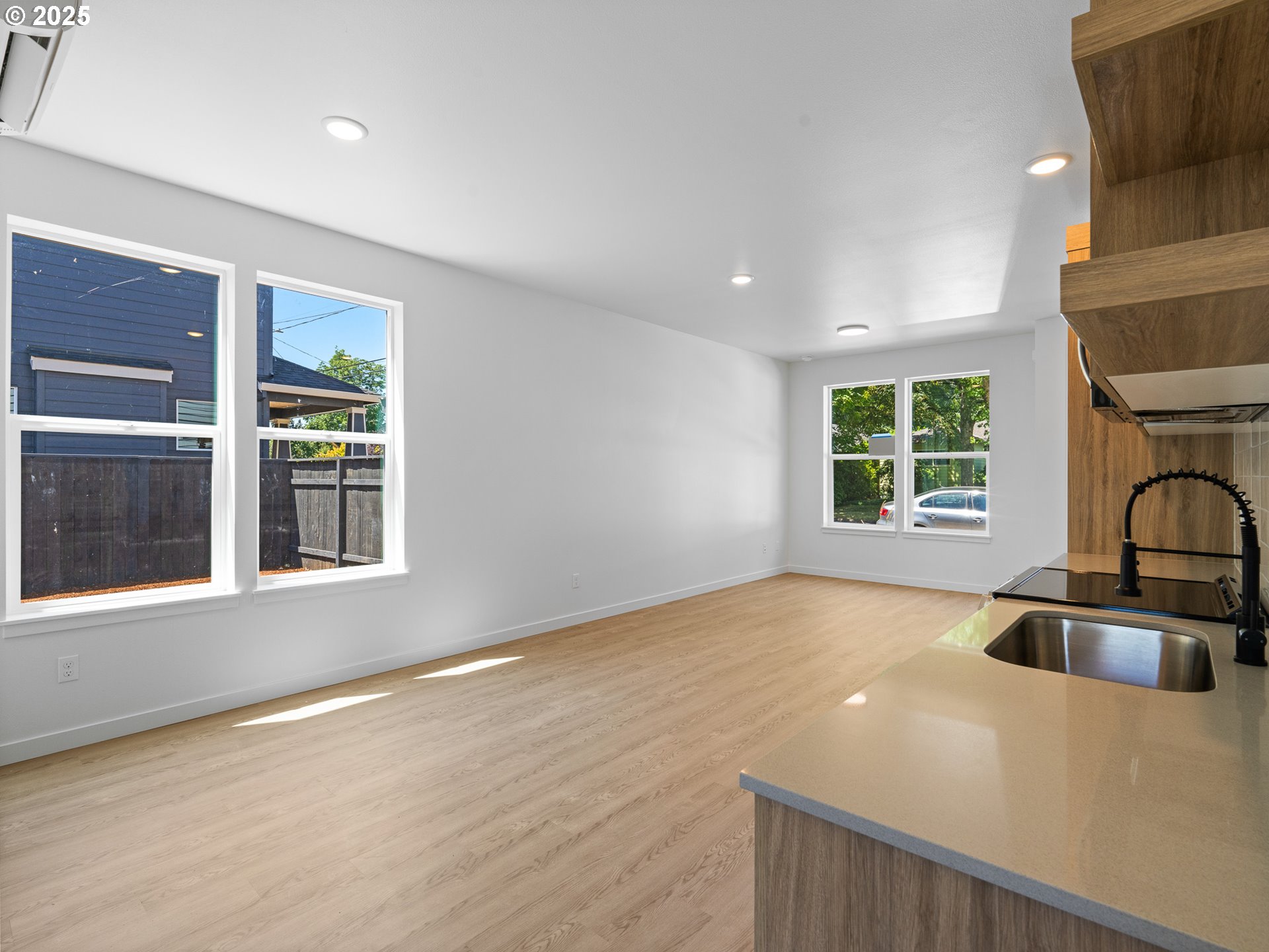 7192 SE Woodward ST 4, Portland Unit: 4