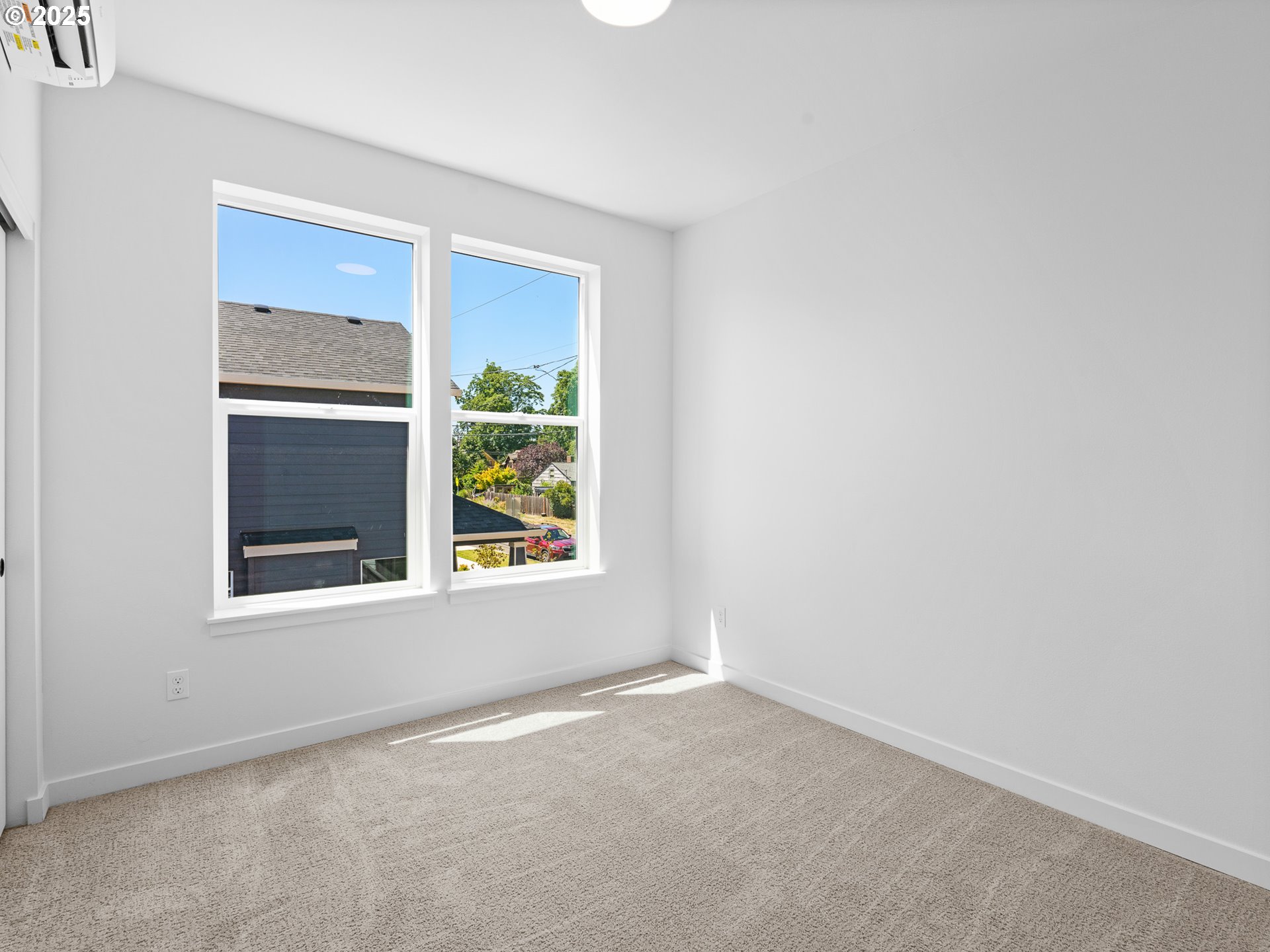 7192 SE Woodward ST 4, Portland Unit: 4