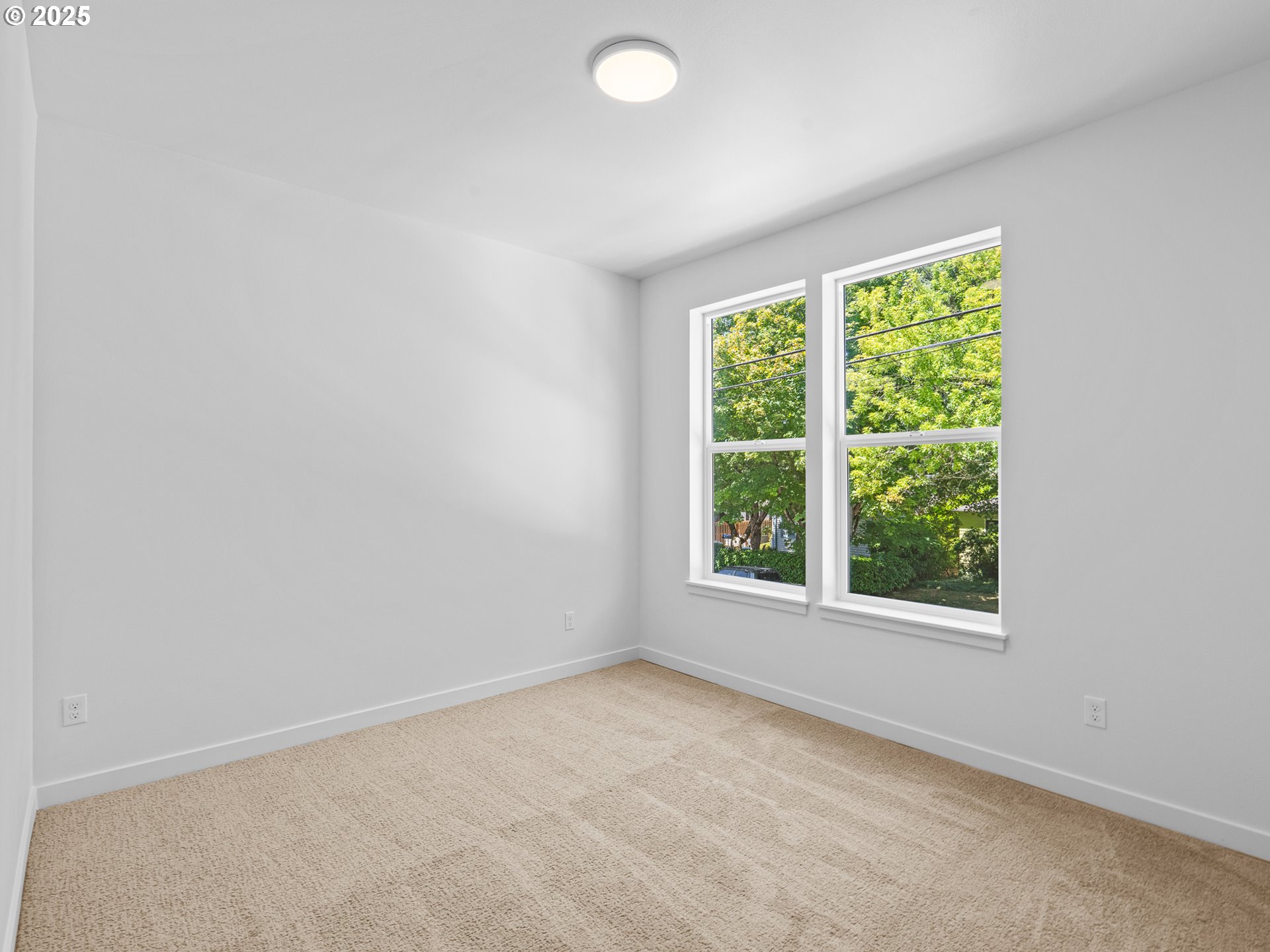 7192 SE Woodward ST 4, Portland Unit: 4