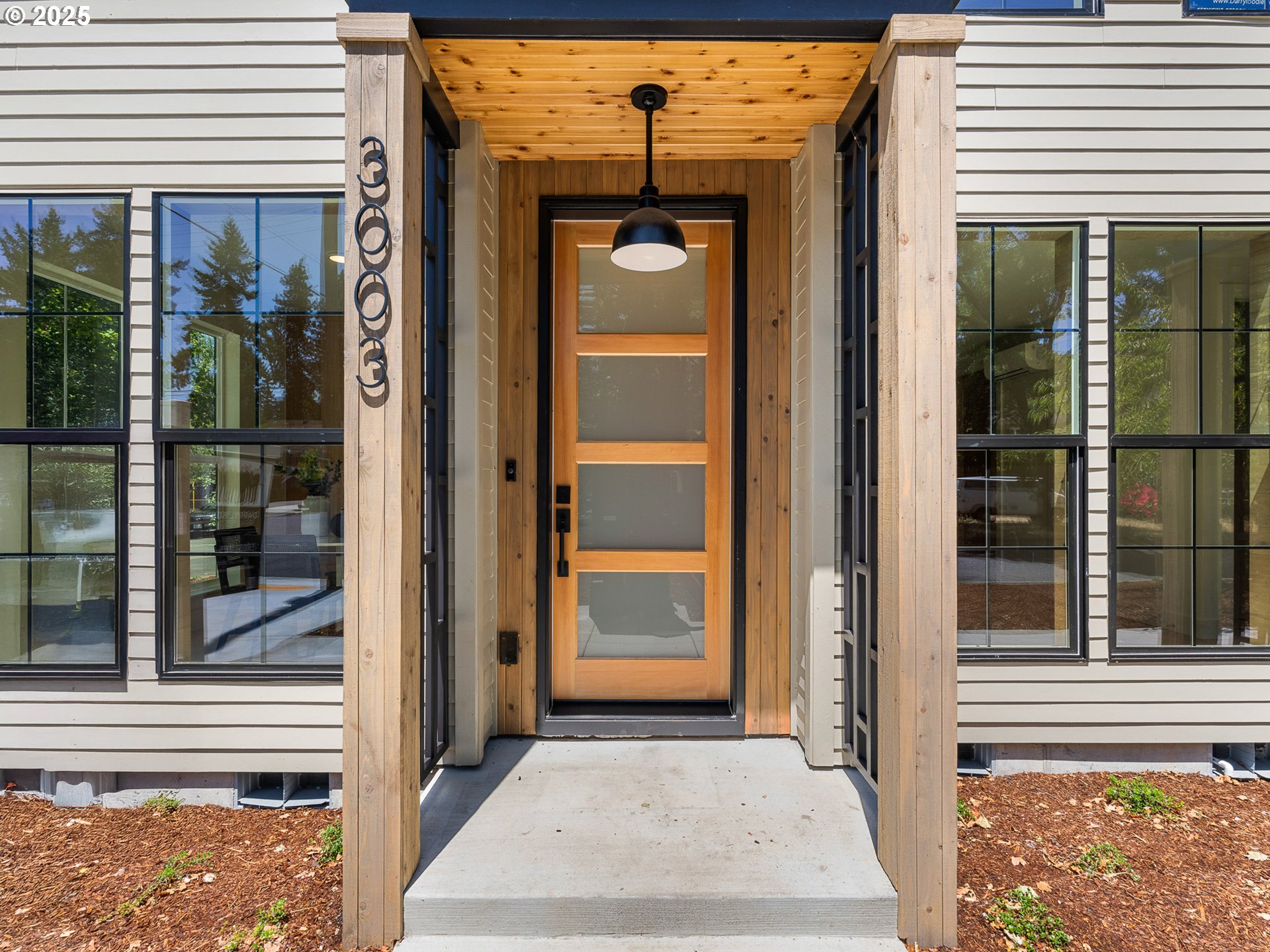 3003 NE Ainsworth ST 1