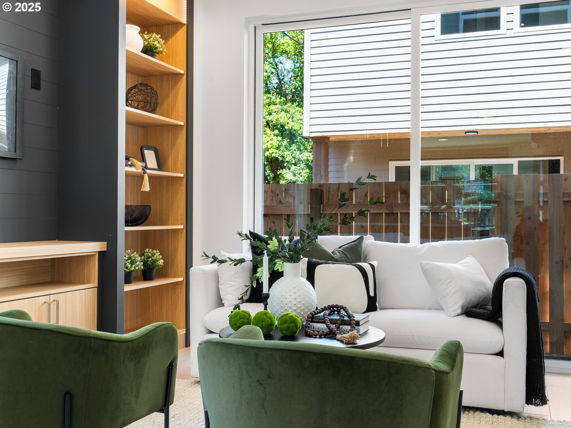 3003 NE Ainsworth ST 1