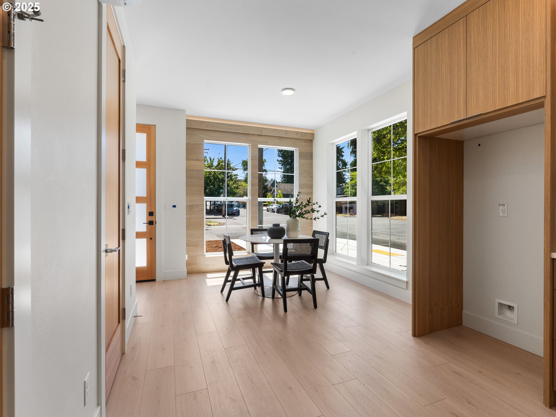 3003 NE Ainsworth ST 1