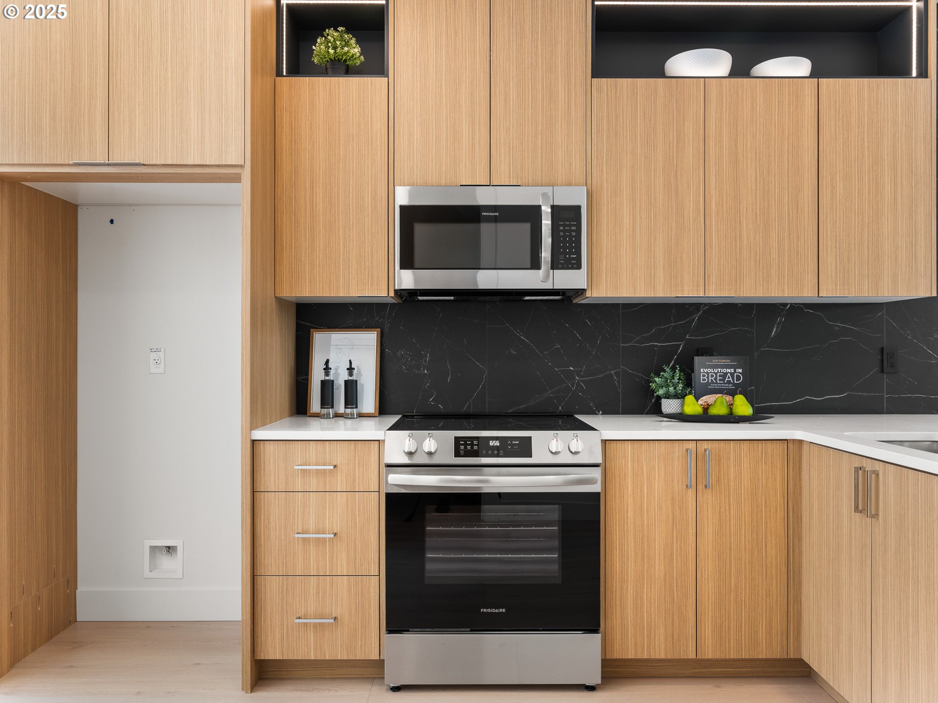 3003 NE Ainsworth ST 1