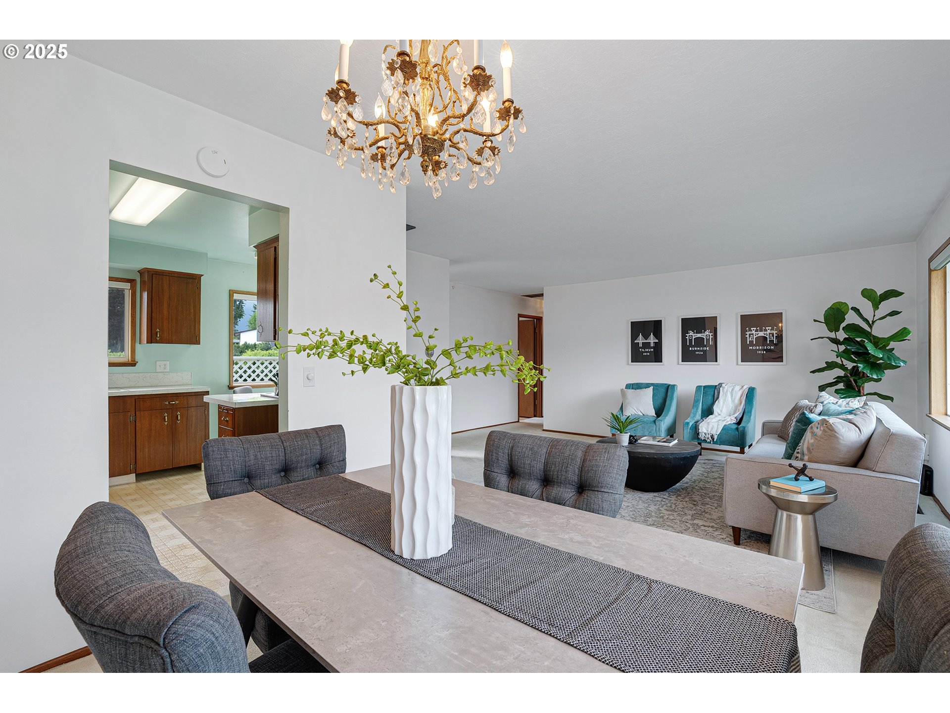 17725 NE MULTNOMAH DR