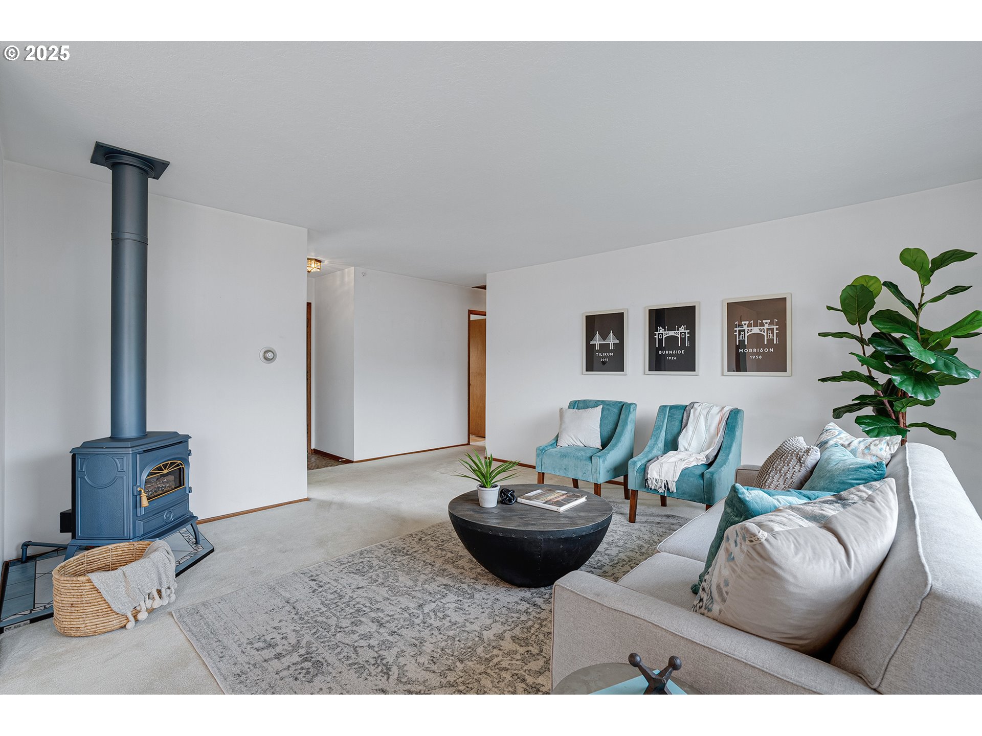 17725 NE MULTNOMAH DR