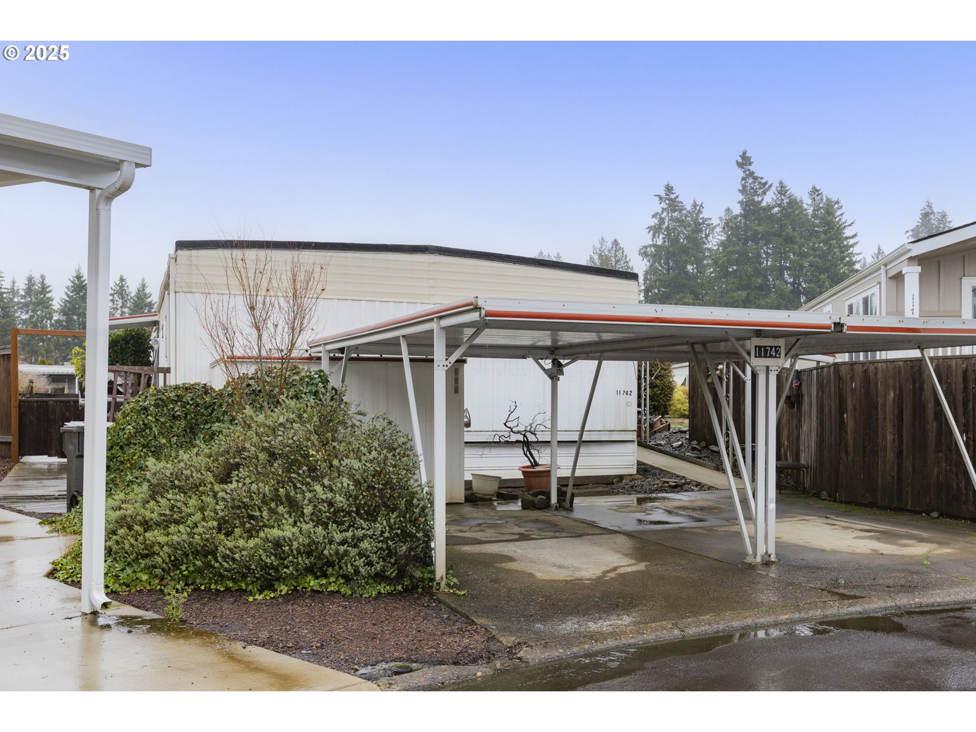 11742 SW ROYAL VILLA DR