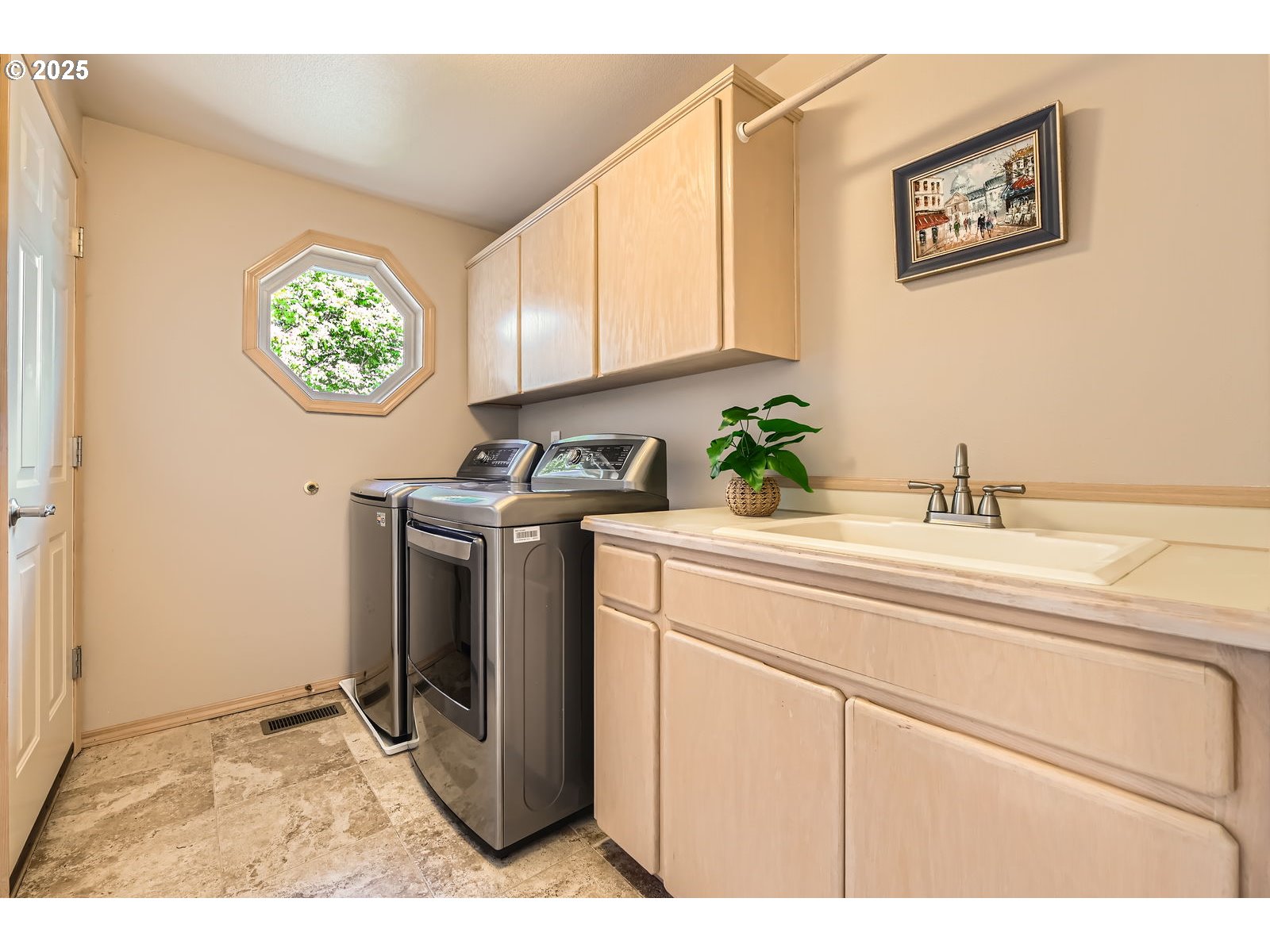 8256 SW MATTHEW PARK ST