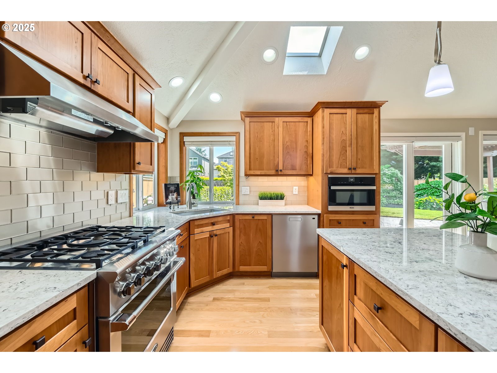 8256 SW MATTHEW PARK ST