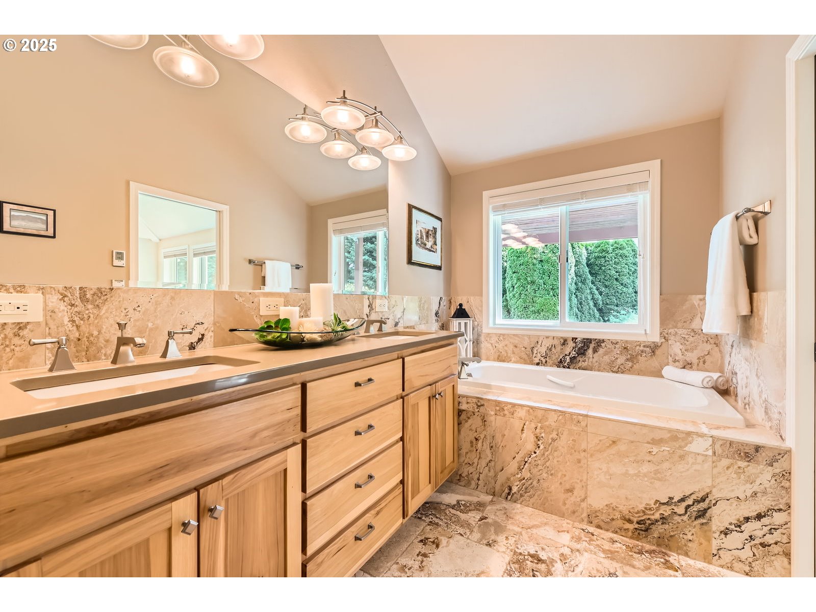 8256 SW MATTHEW PARK ST