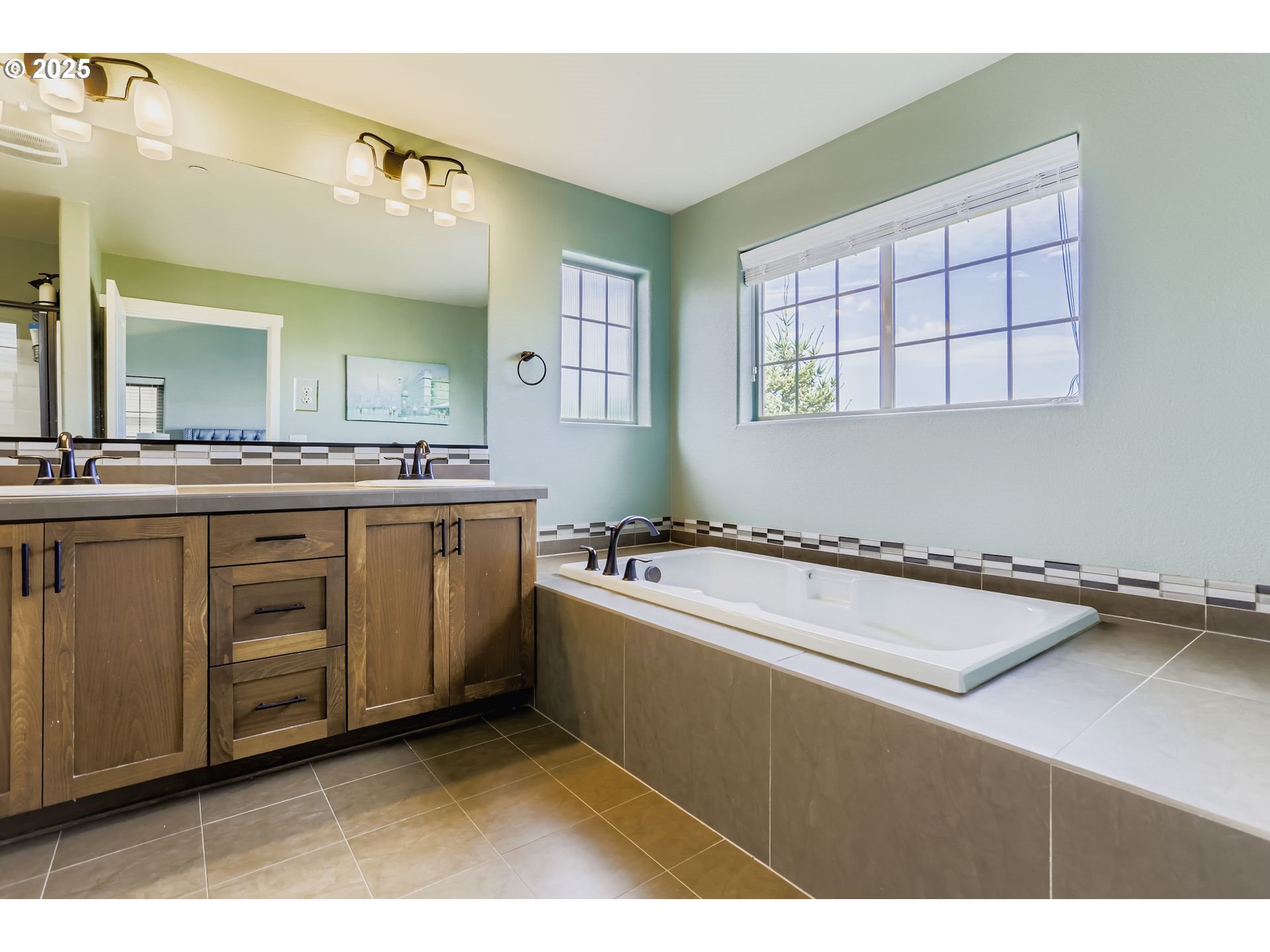 28515 SW DUNDEE LN, Wilsonville