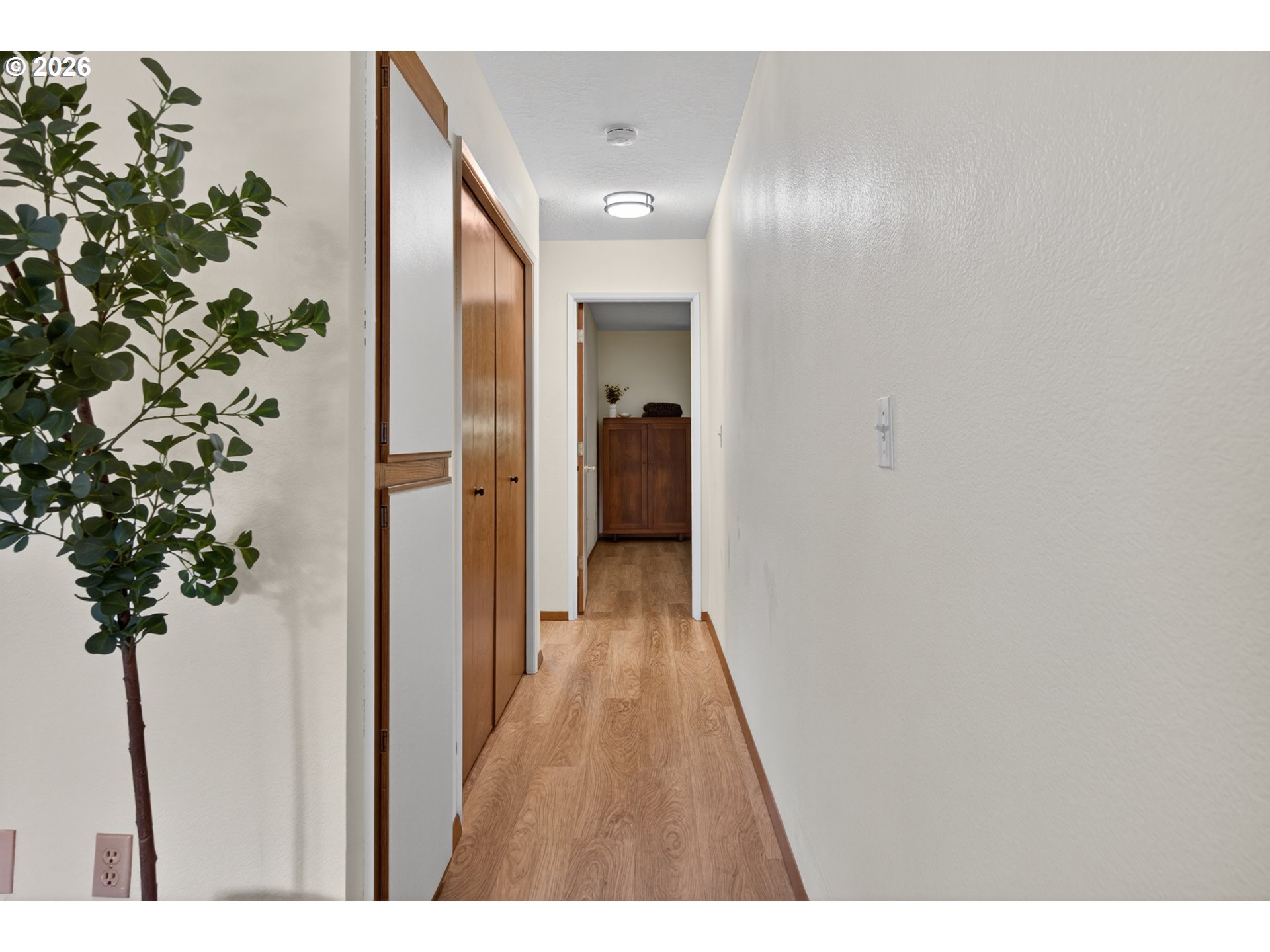 86 KINGSGATE RD F105
