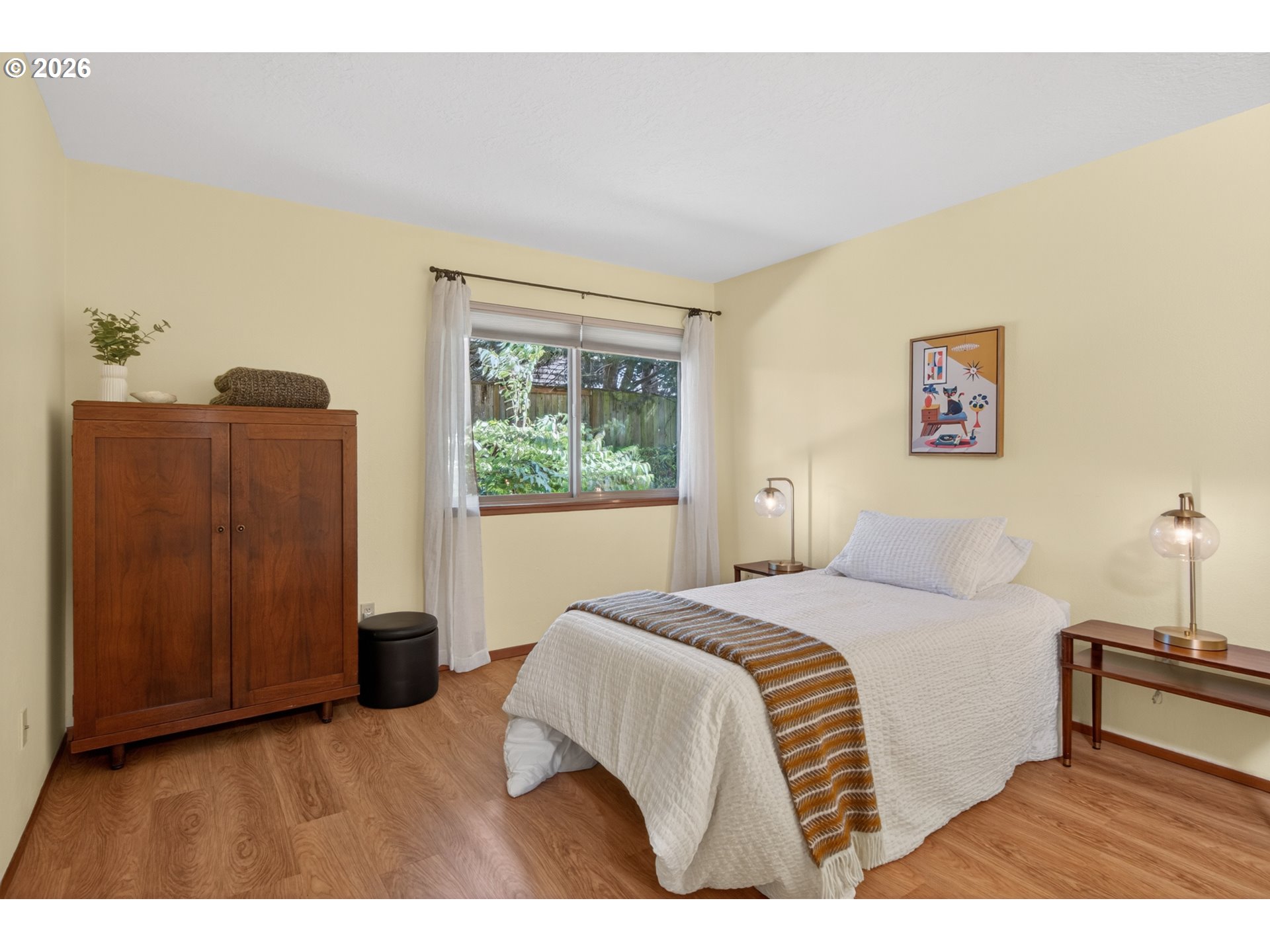 86 KINGSGATE RD F105