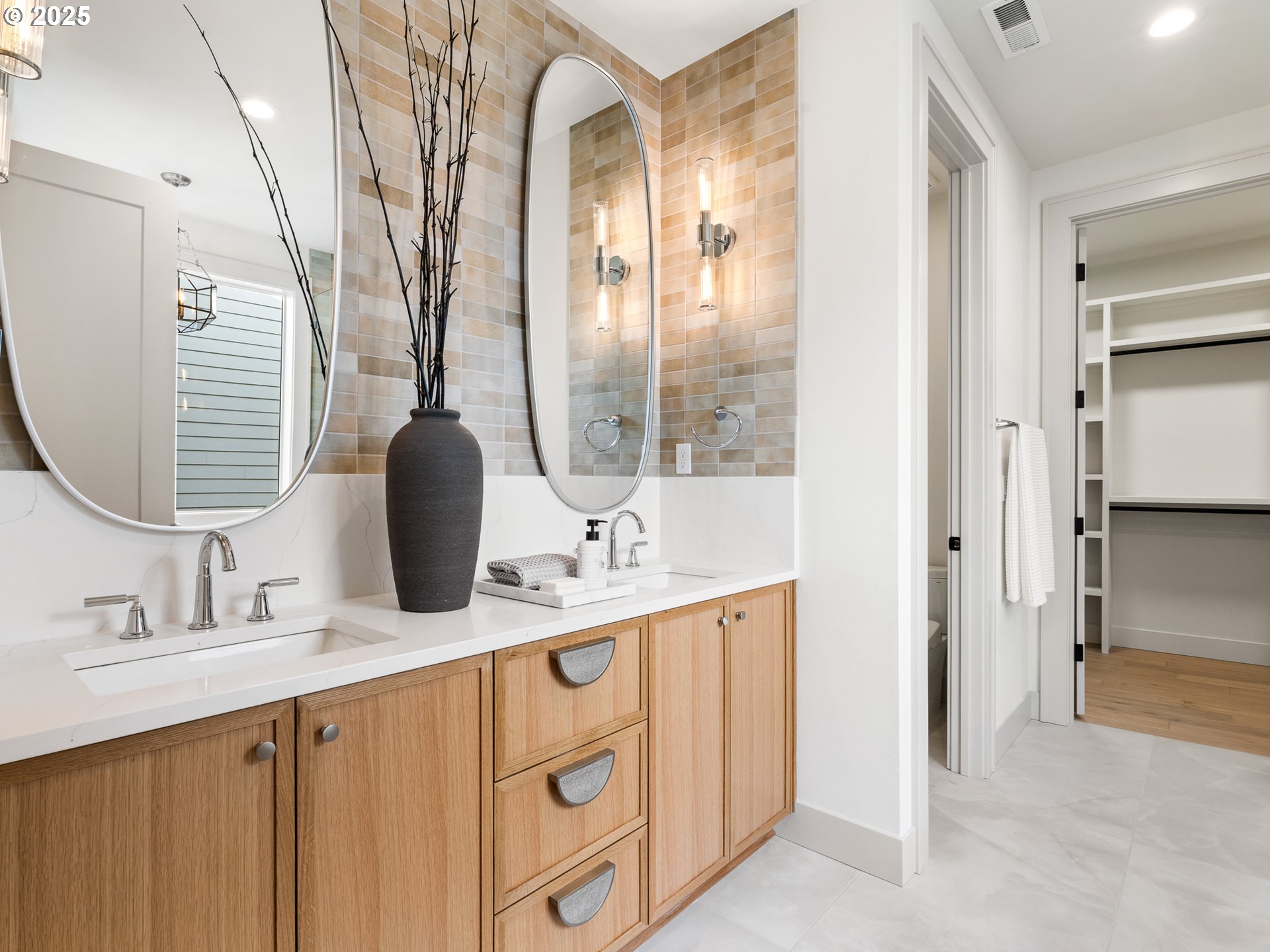 13157 SE Regency View ST