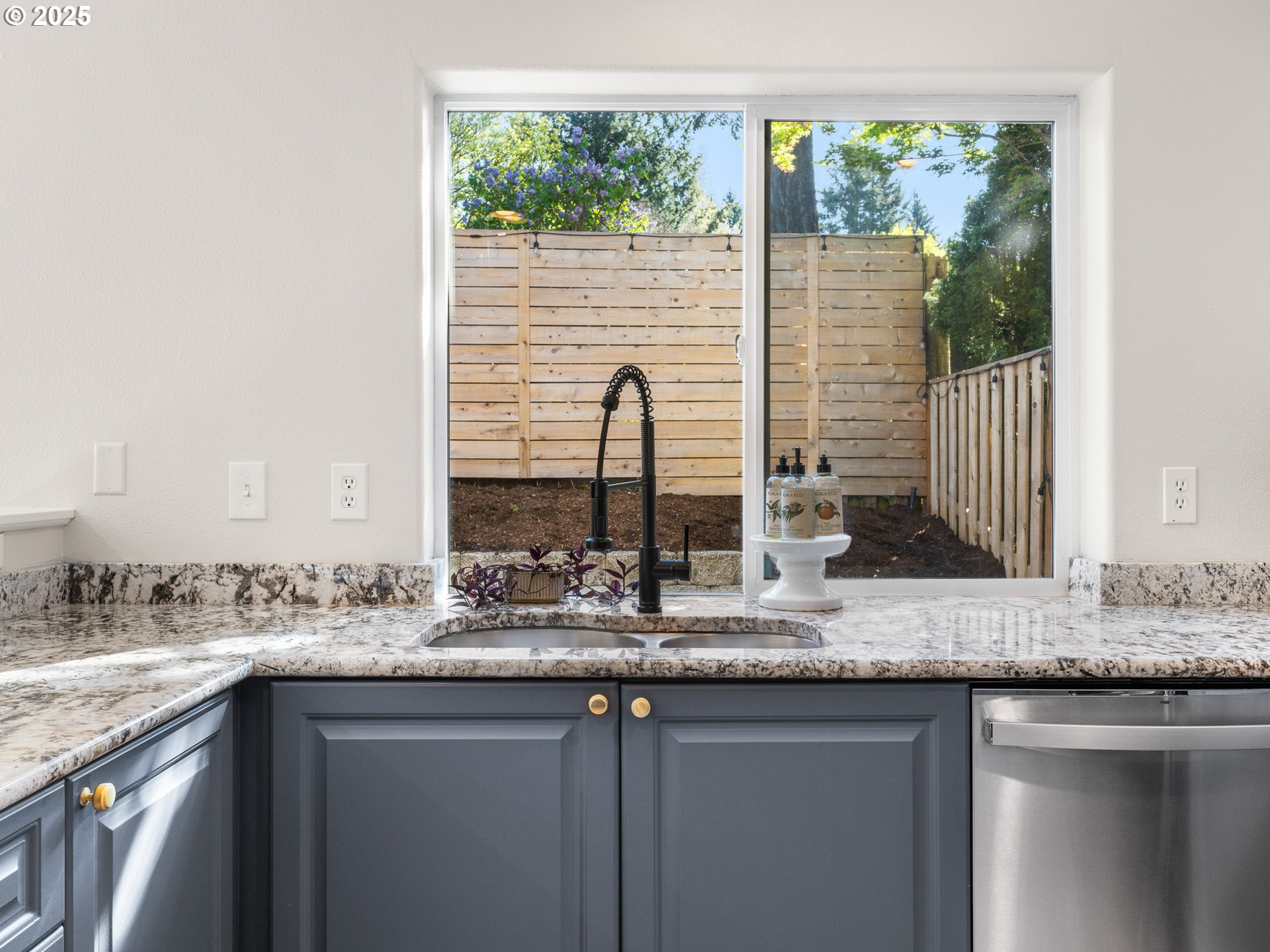 14428 Holly Springs RD