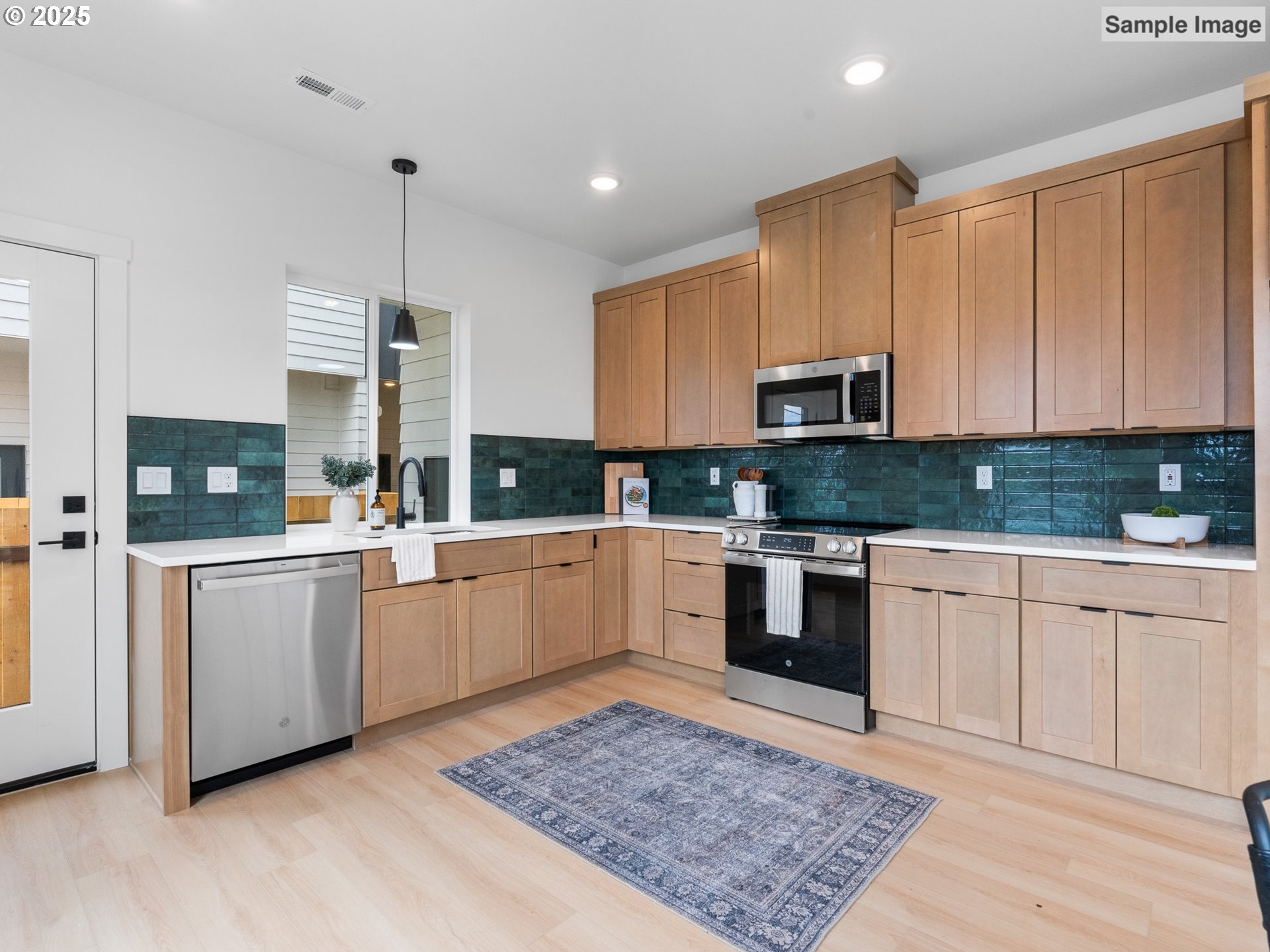 7185 SE Crystal Springs BLVD 12