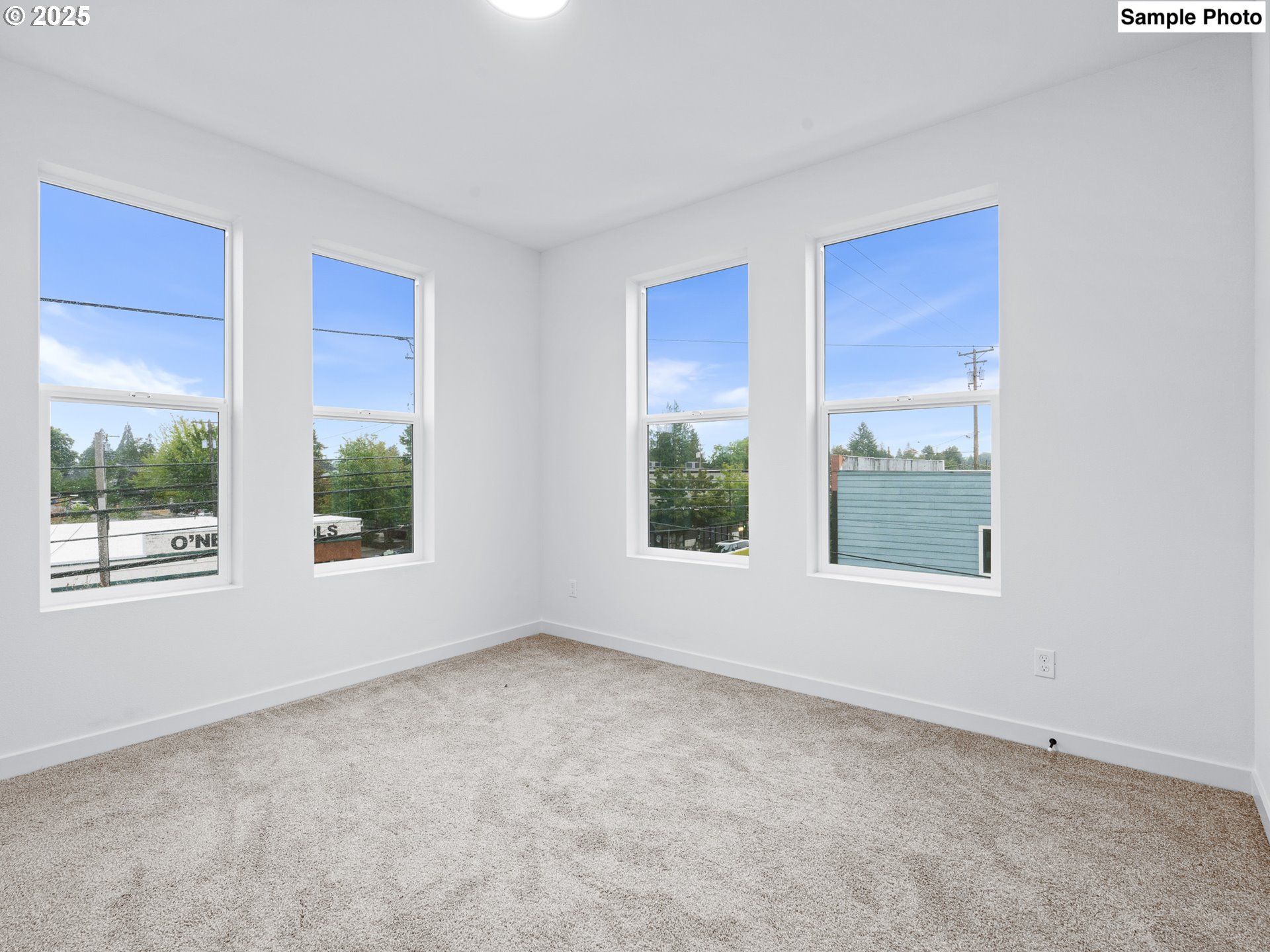 483 NE 72nd AVE 3, Portland Unit: 3