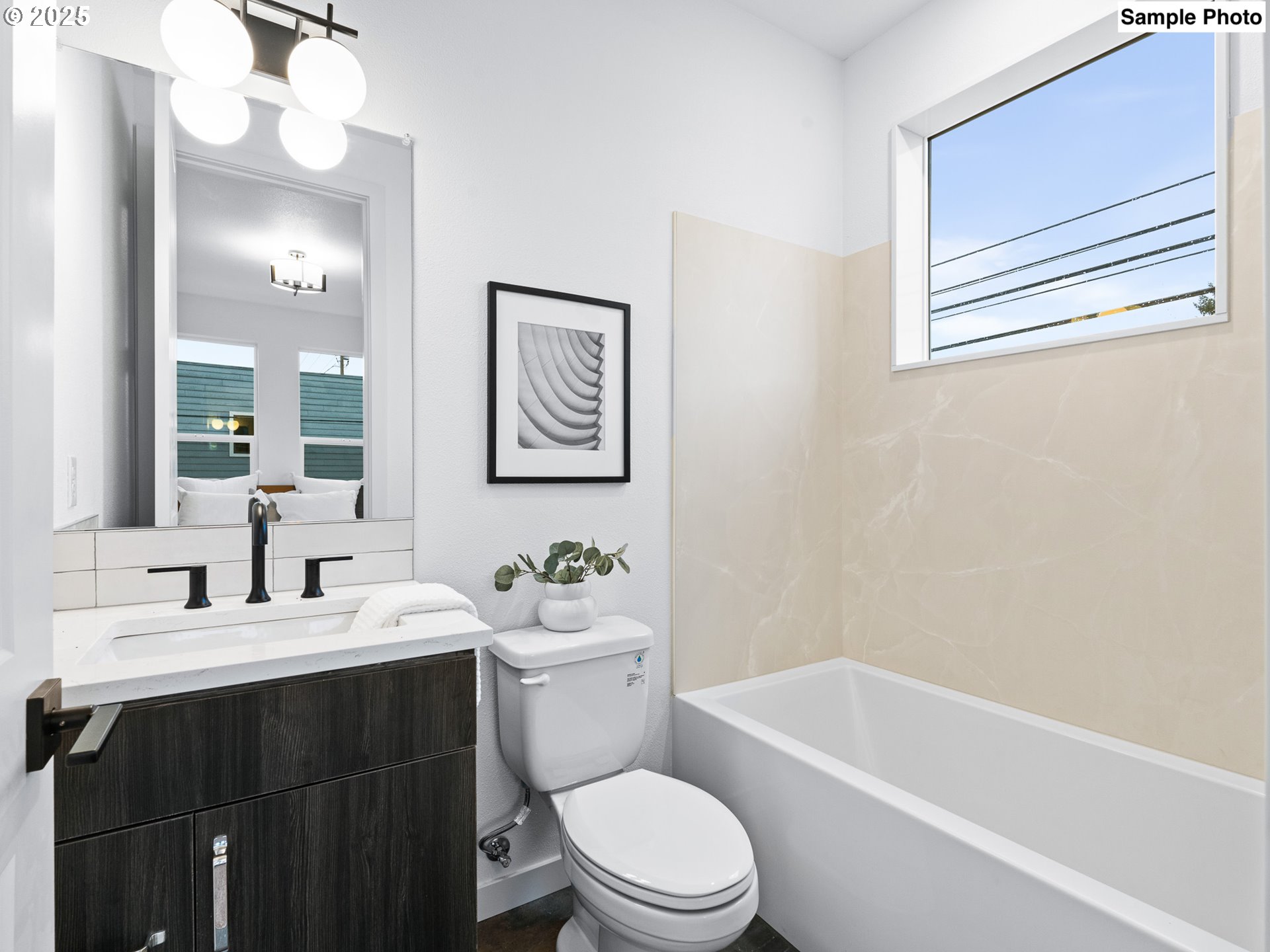 483 NE 72nd AVE 3, Portland Unit: 3