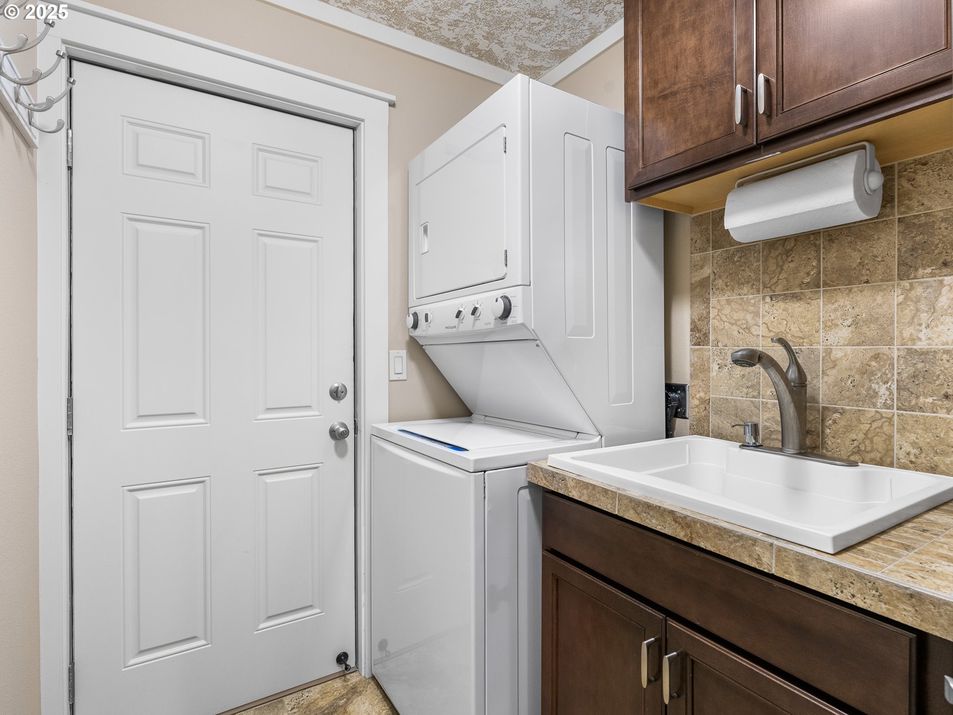 2980 NE Division ST 35