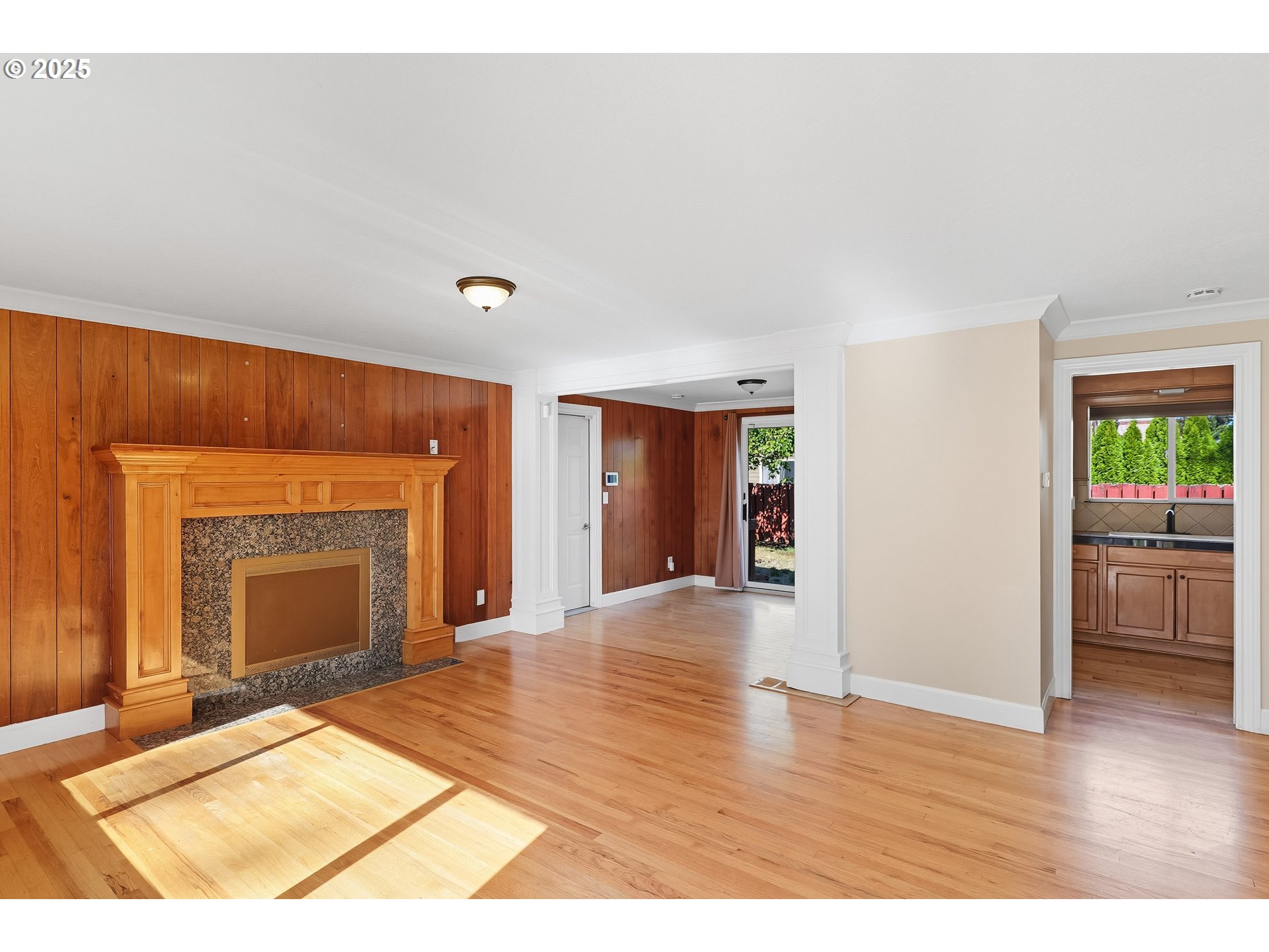 17909 NE EVERETT CT