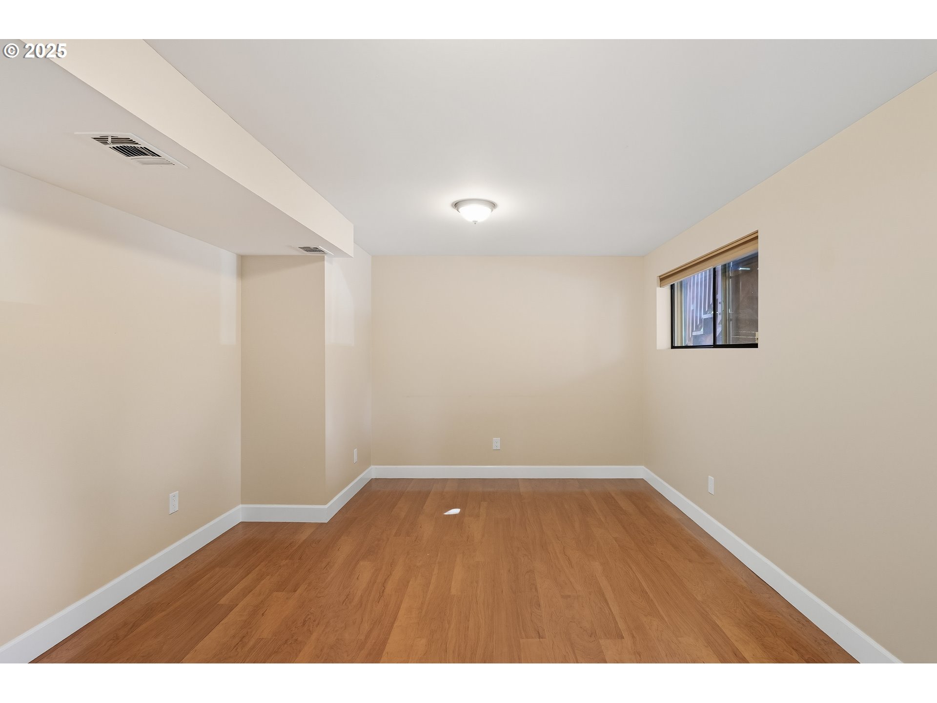 17909 NE EVERETT CT