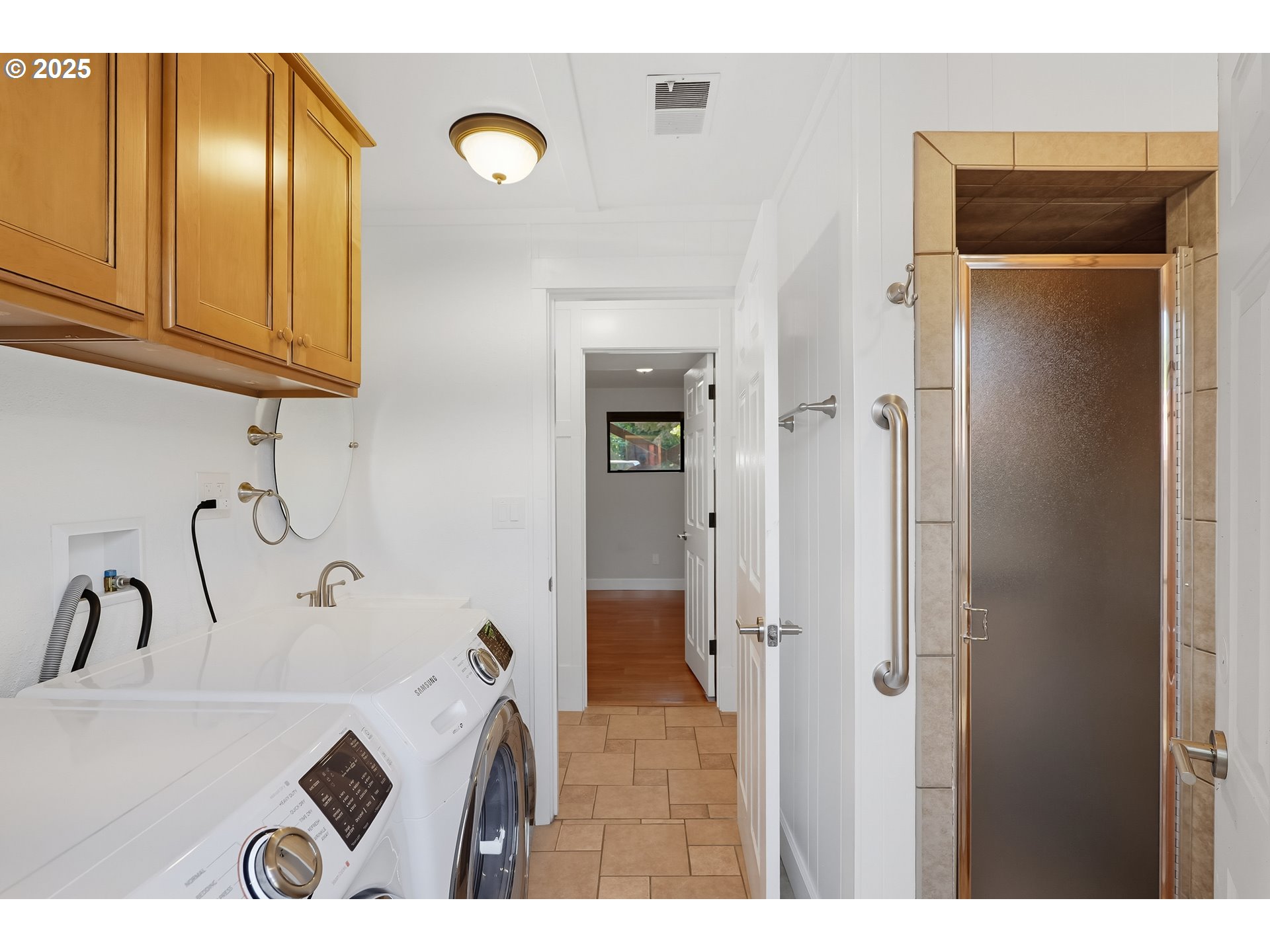 17909 NE EVERETT CT