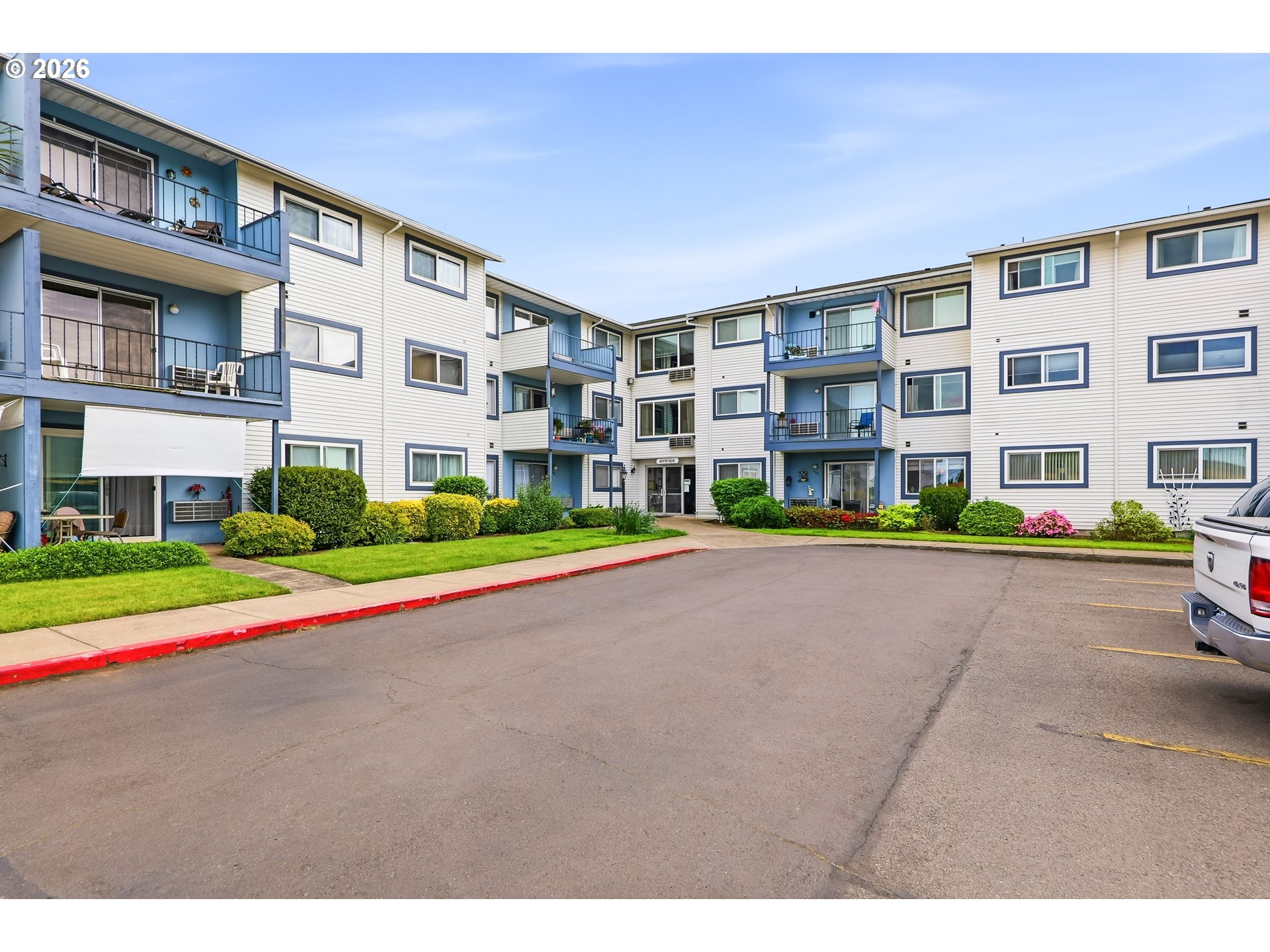 950 EVERGREEN RD 318