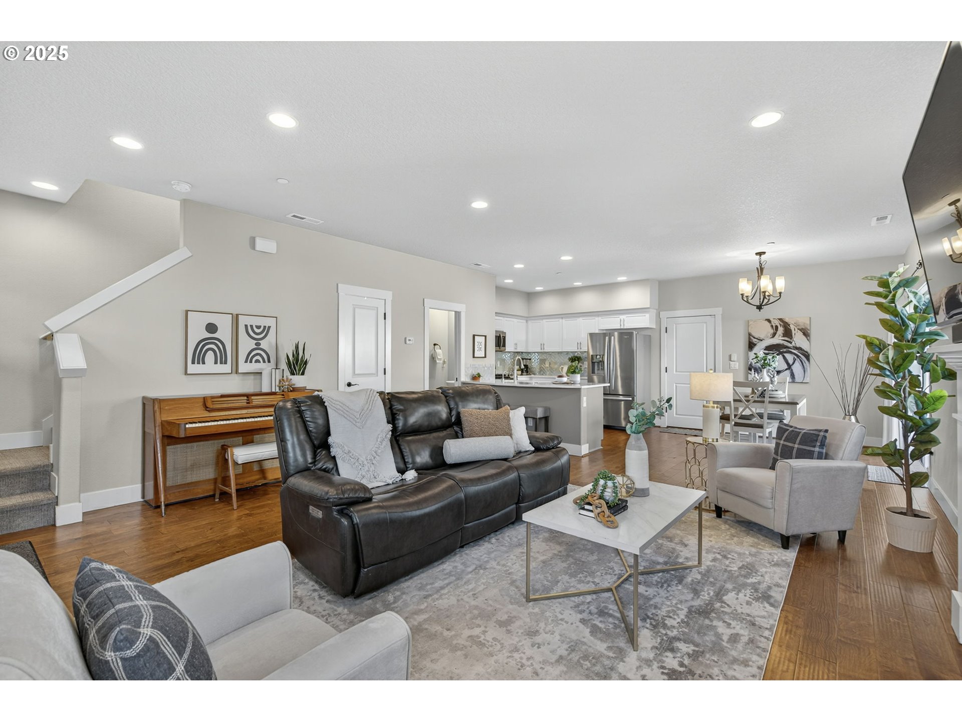 28701 SW BRUSSELS LN