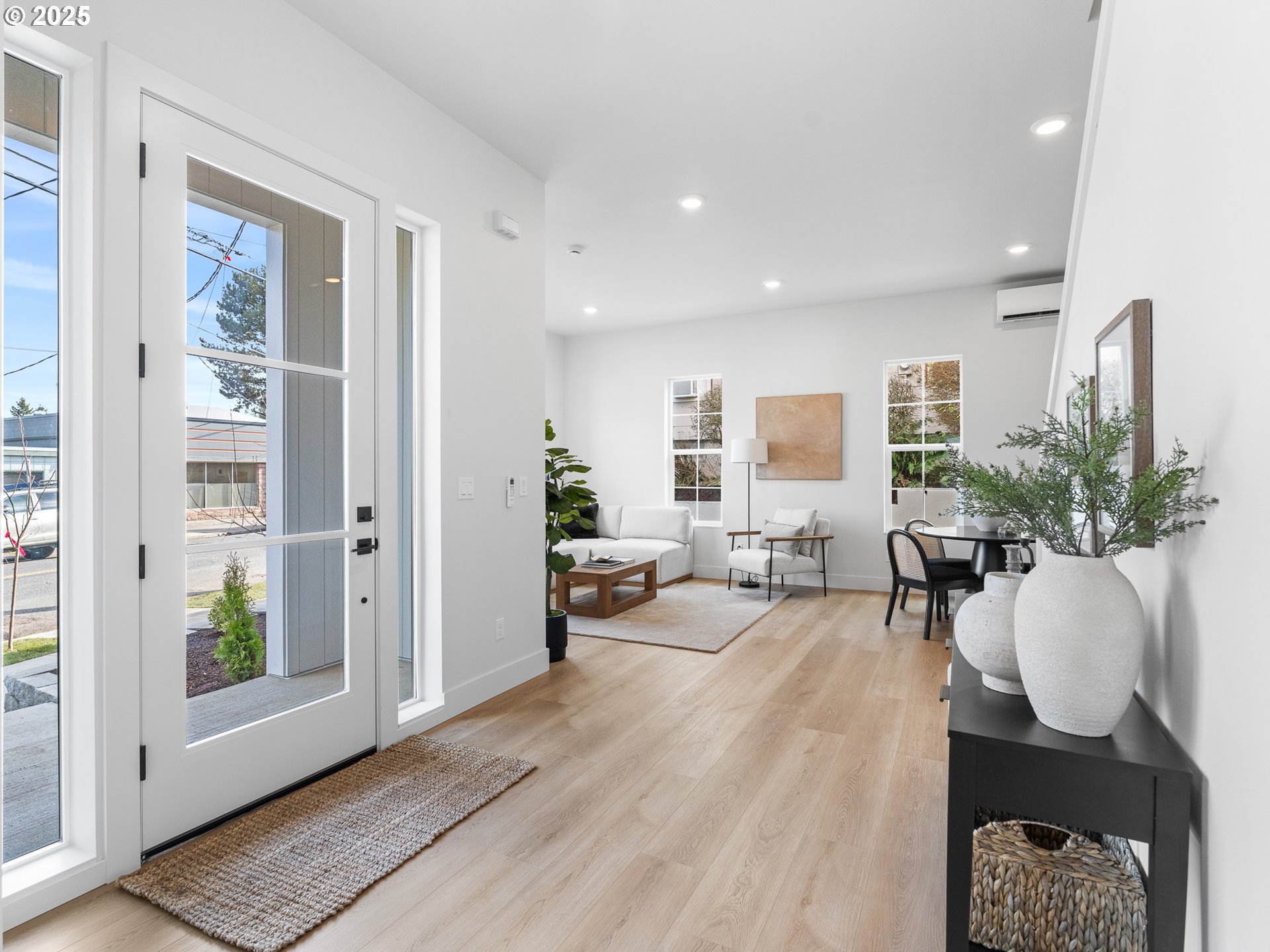 4071 SE Milwaukie AVE 1