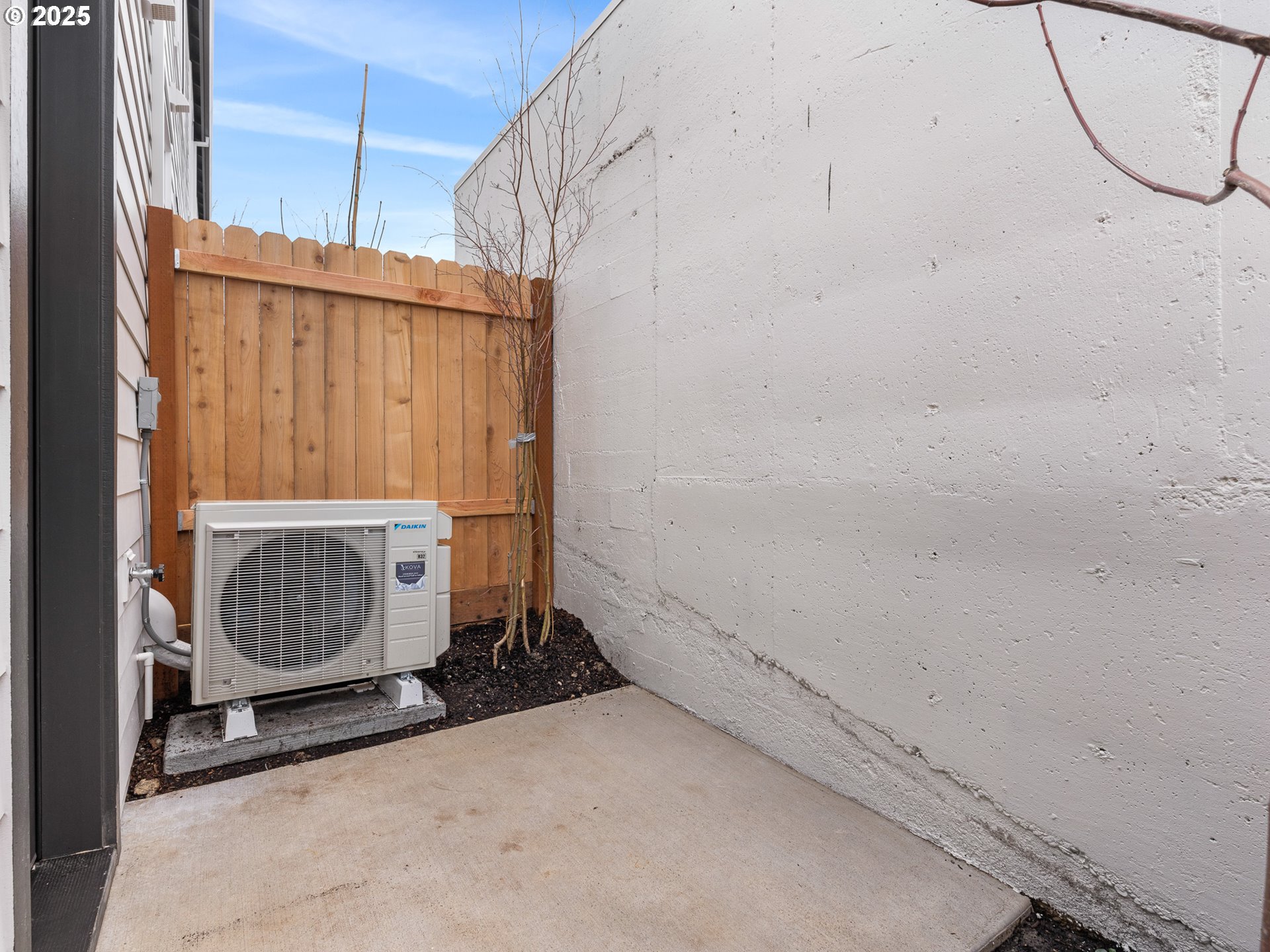 4071 SE Milwaukie AVE 1