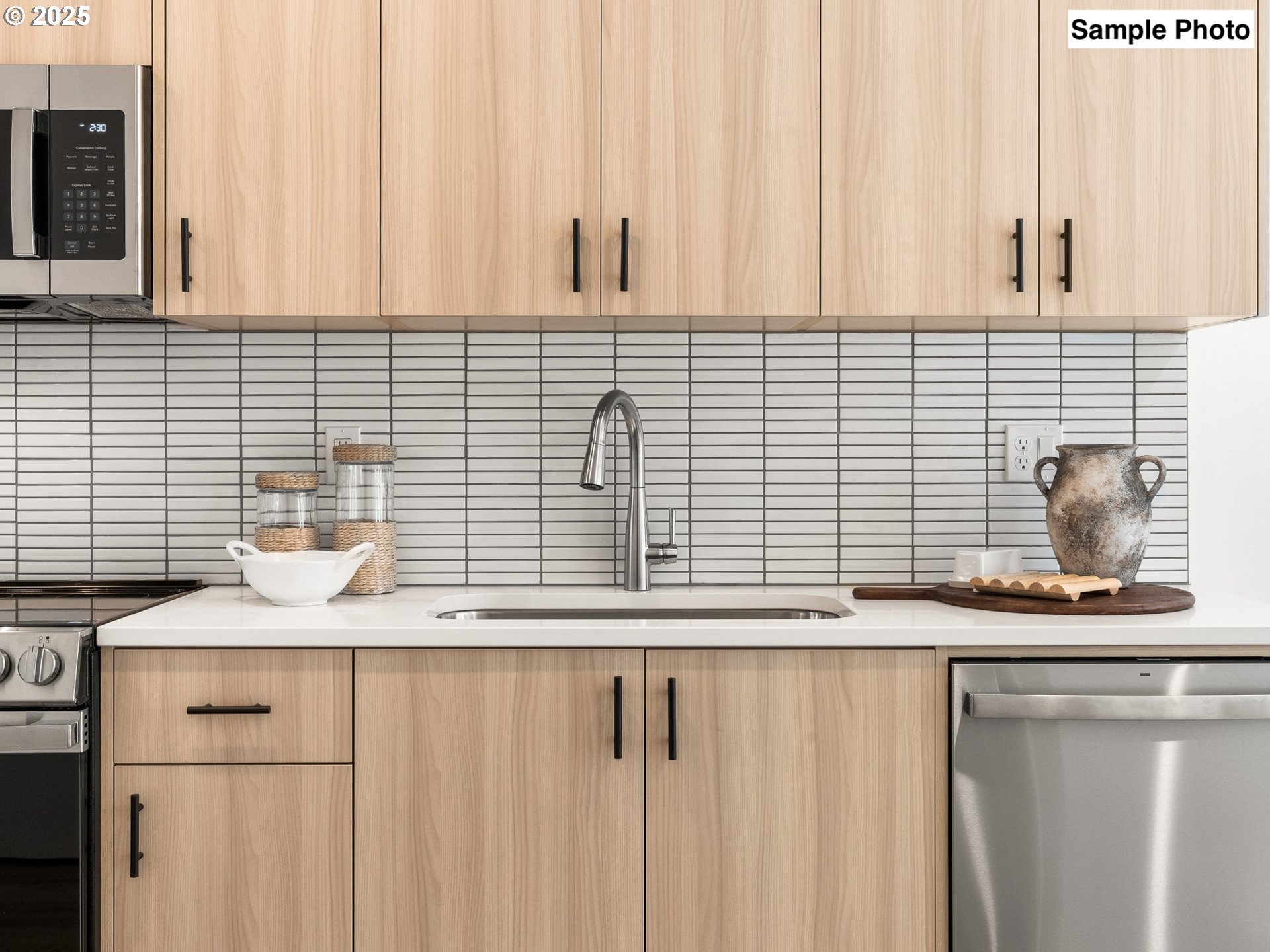 1871 SE Tacoma ST 6, Portland Unit: 6