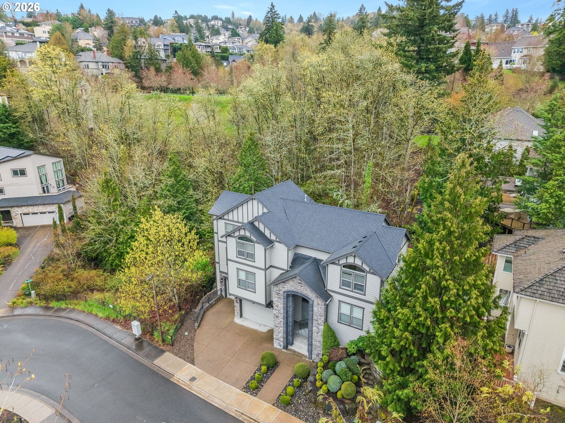 1880 NW DEETTE DR