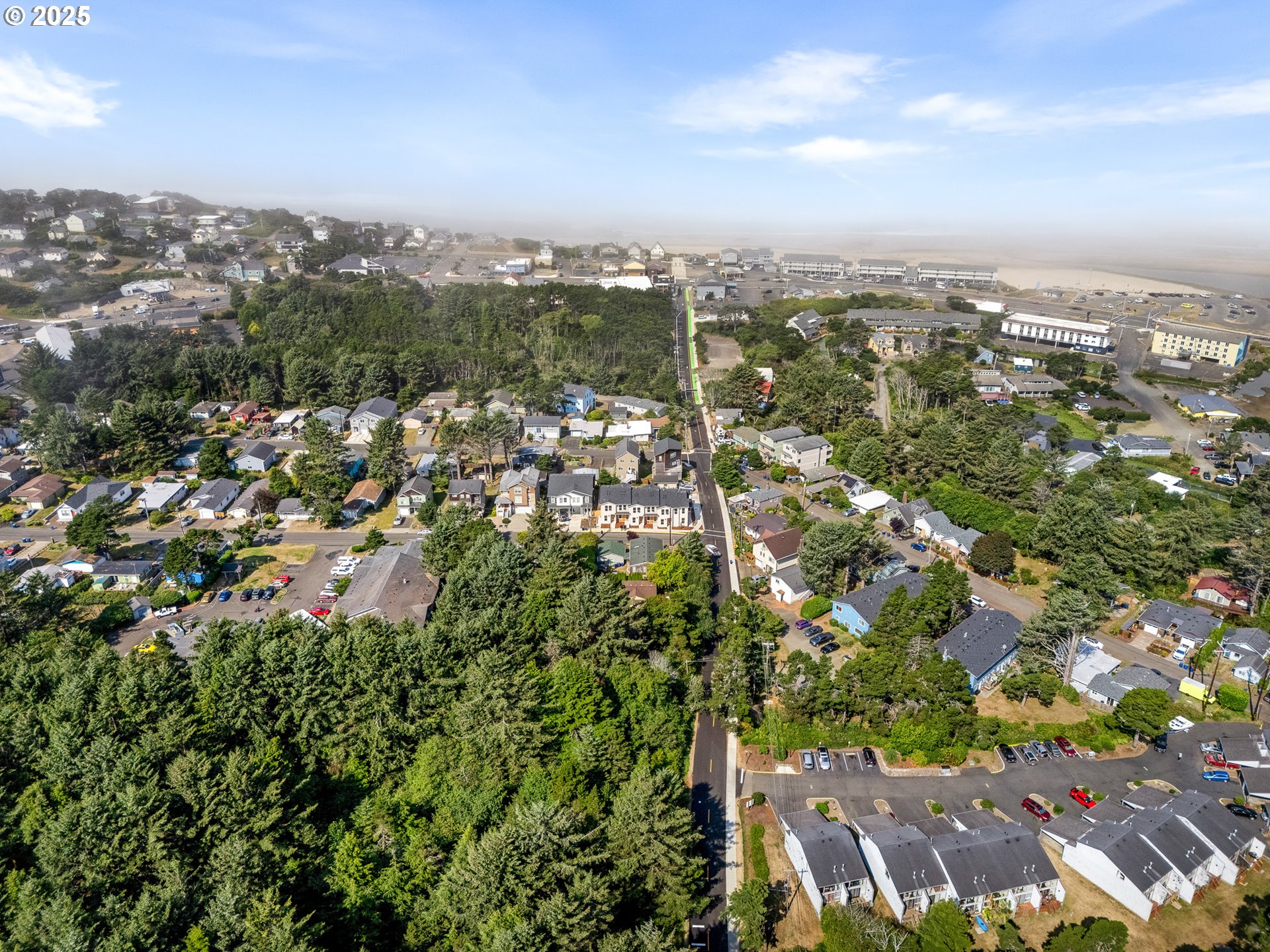 305 SE Jetty AVE B, Lincoln City Unit: B