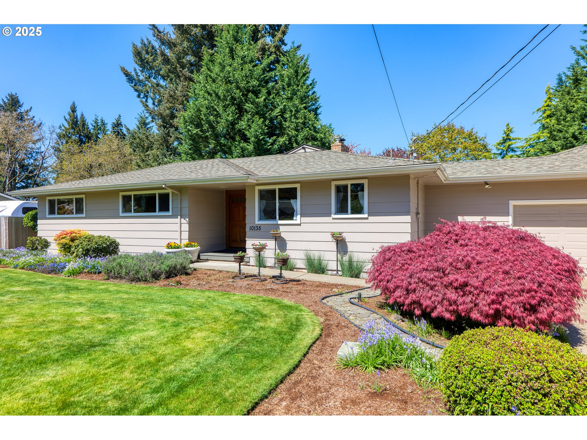 10135 SW HILLVIEW ST