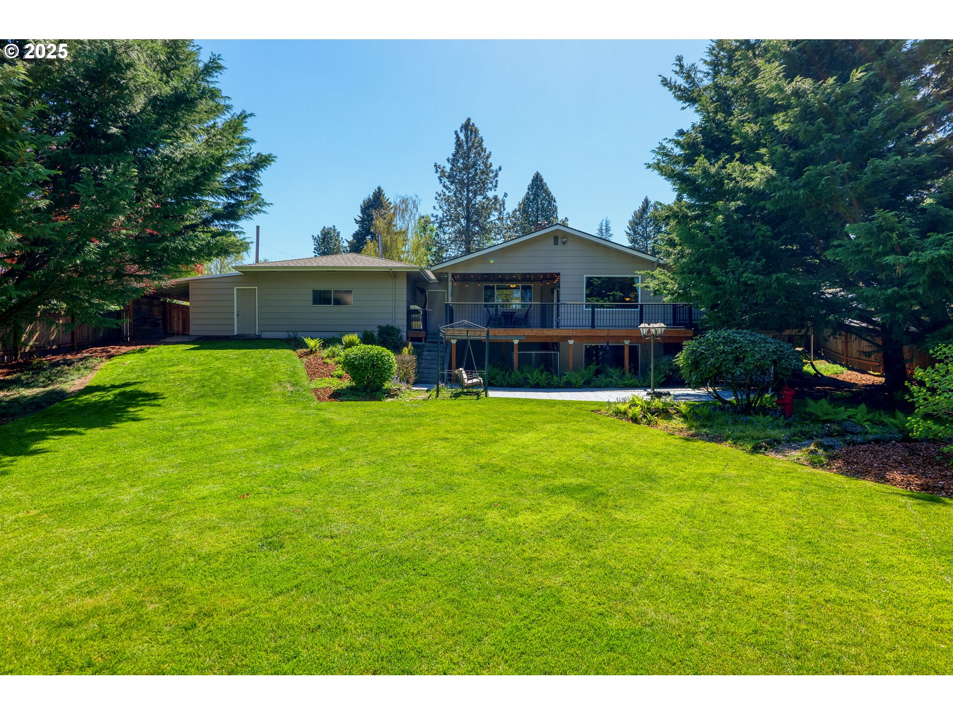 10135 SW HILLVIEW ST