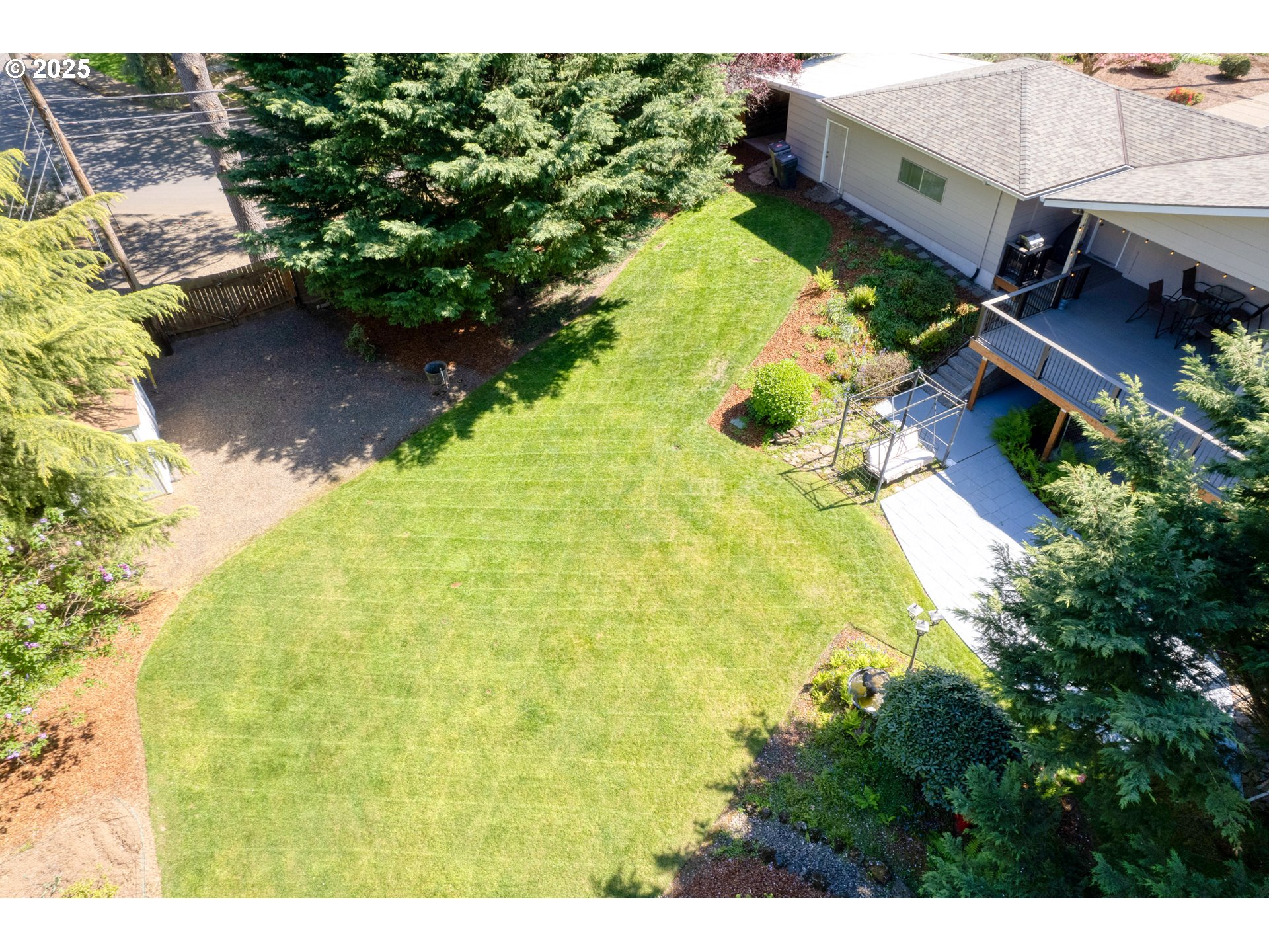 10135 SW HILLVIEW ST