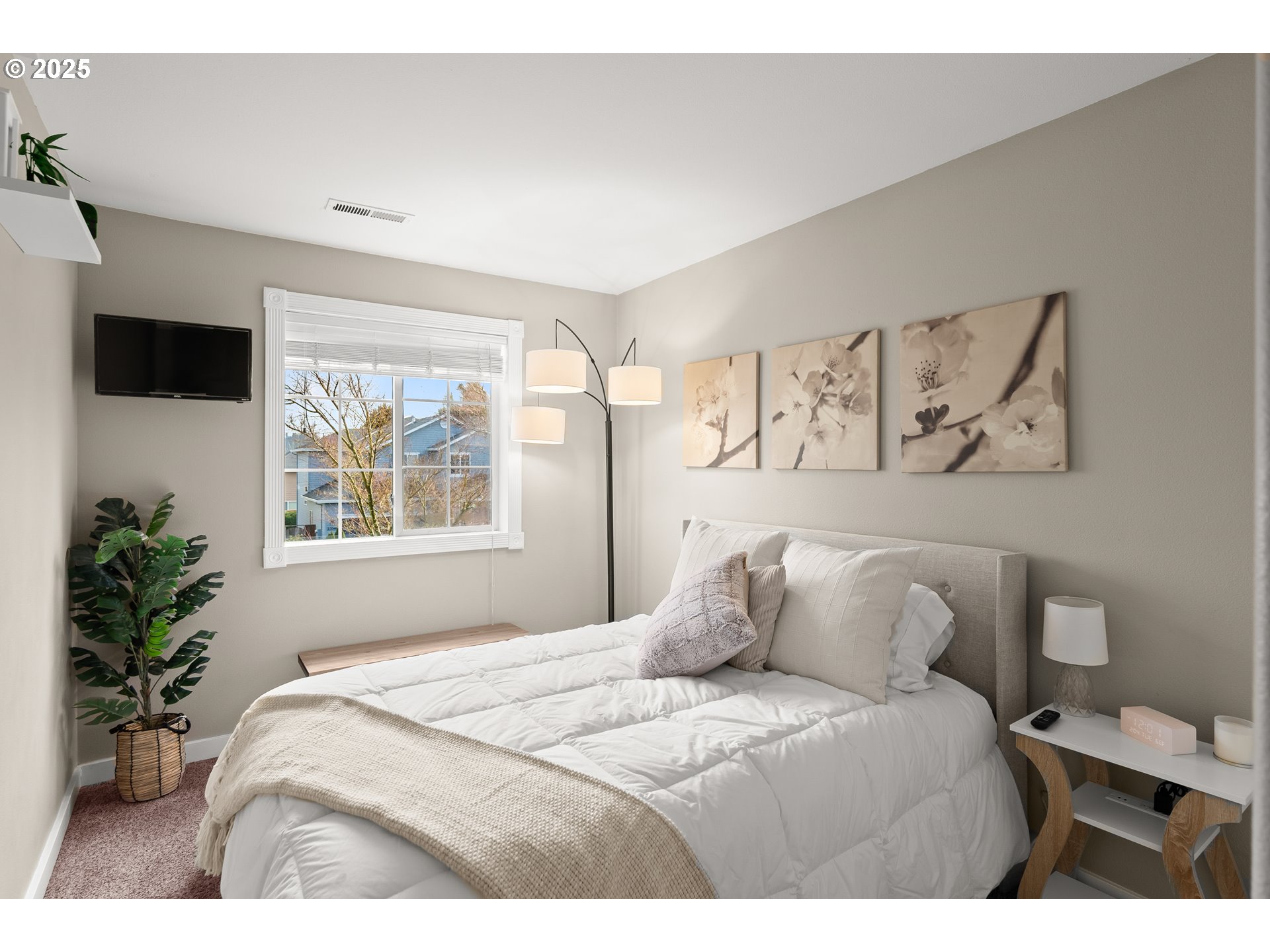 23521 SW PINEHURST DR