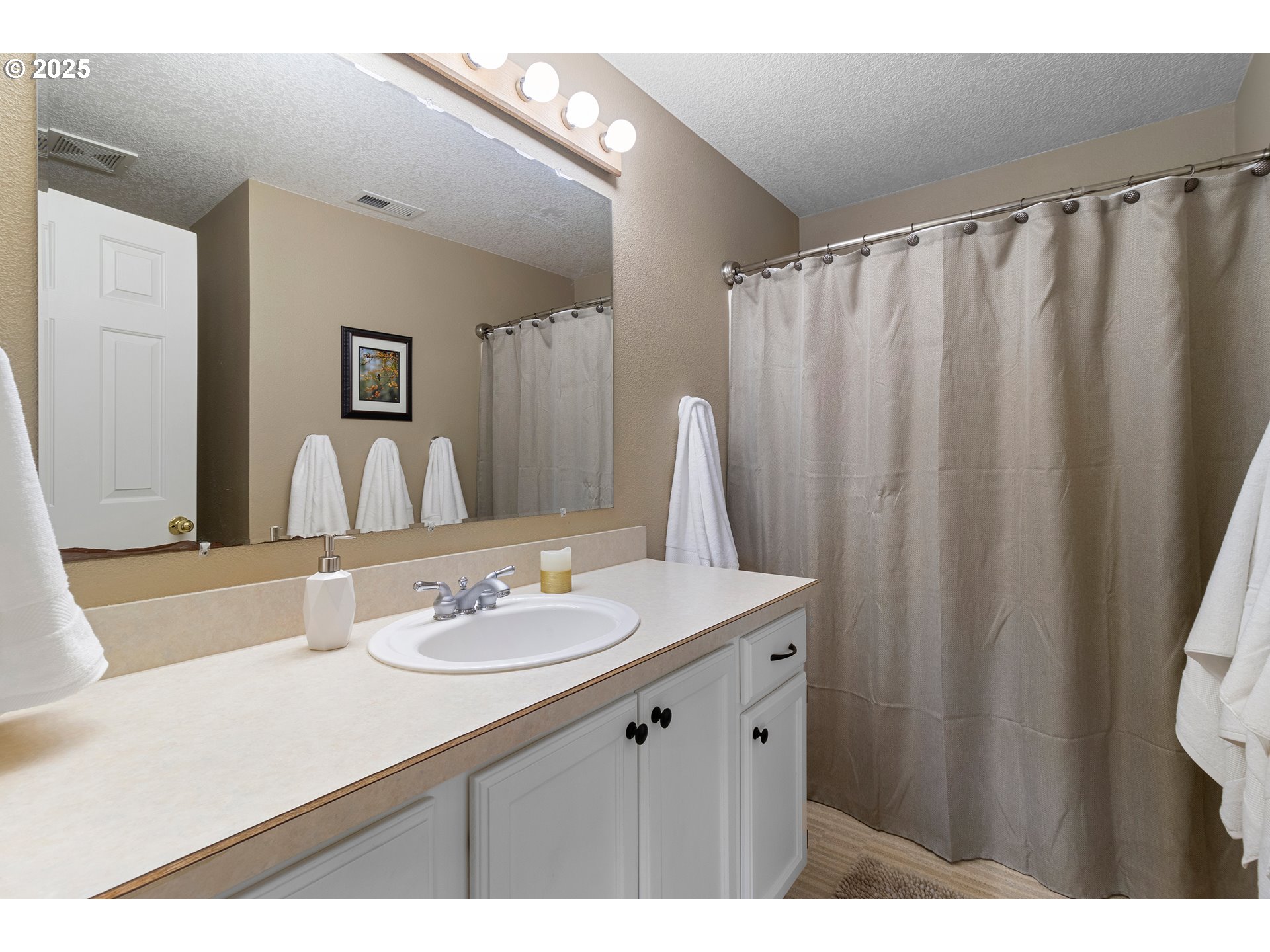 22075 NE HIDDEN SPRINGS RD