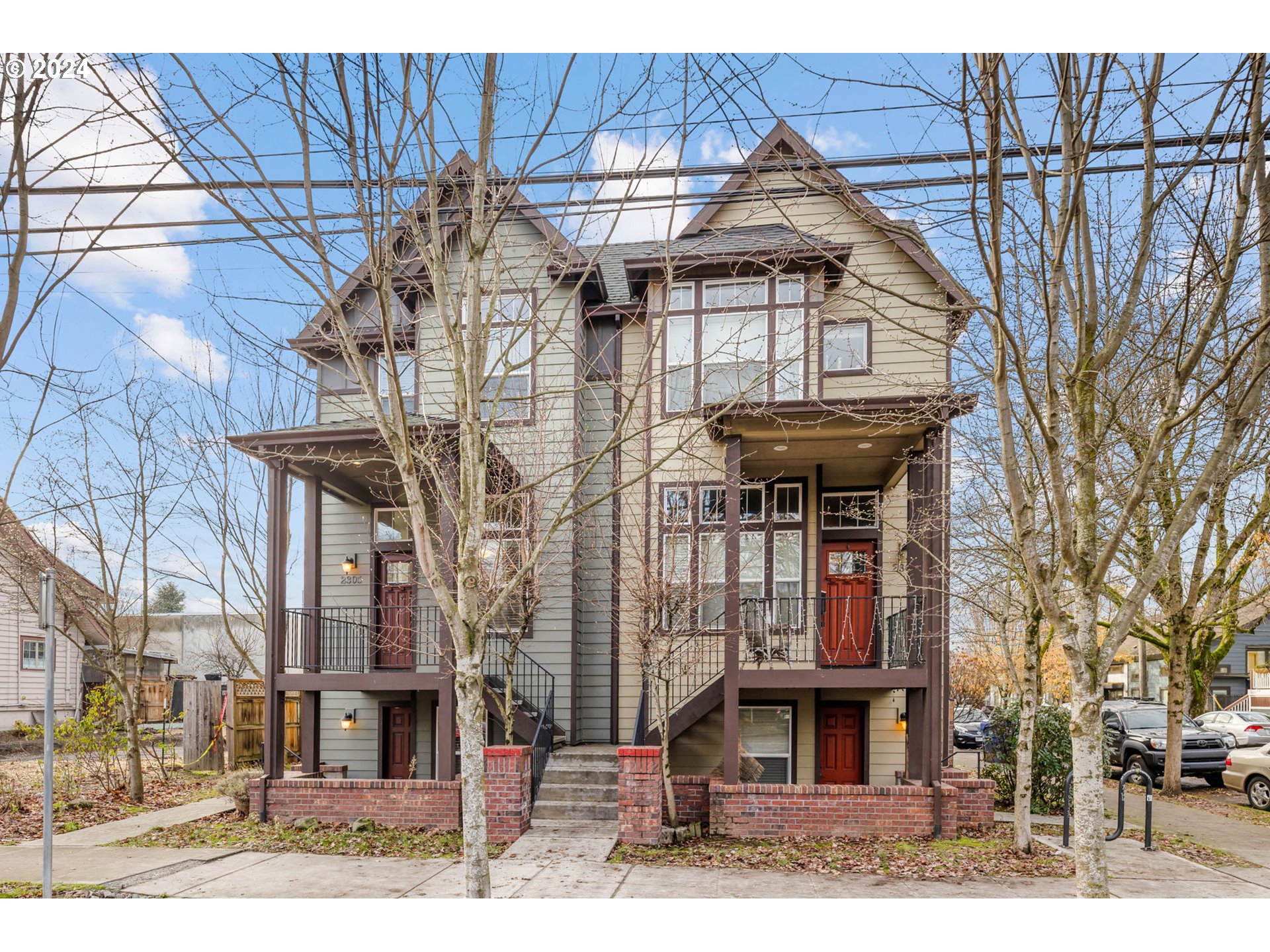 2303 SE 12th AVE