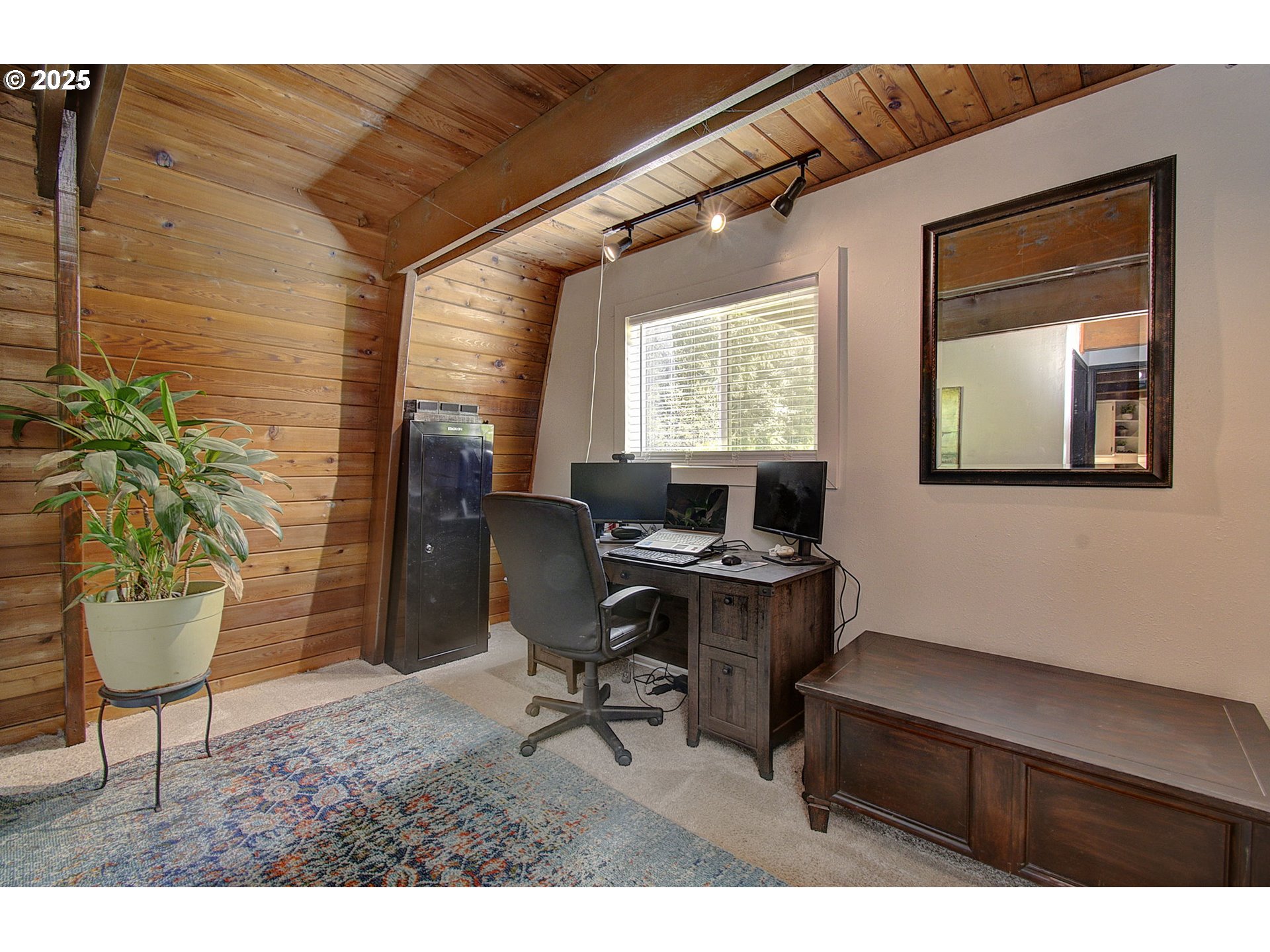 21210 SE GREENLEAF DR