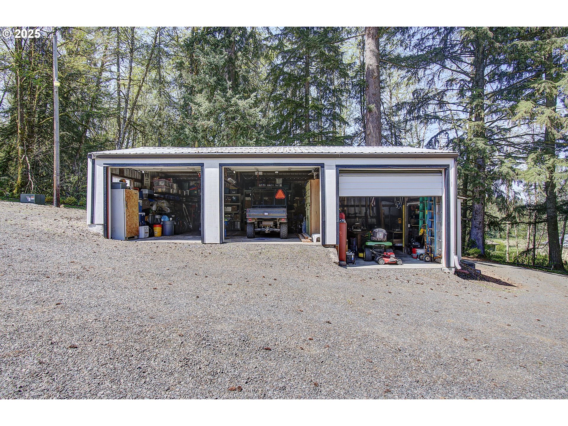 21210 SE GREENLEAF DR