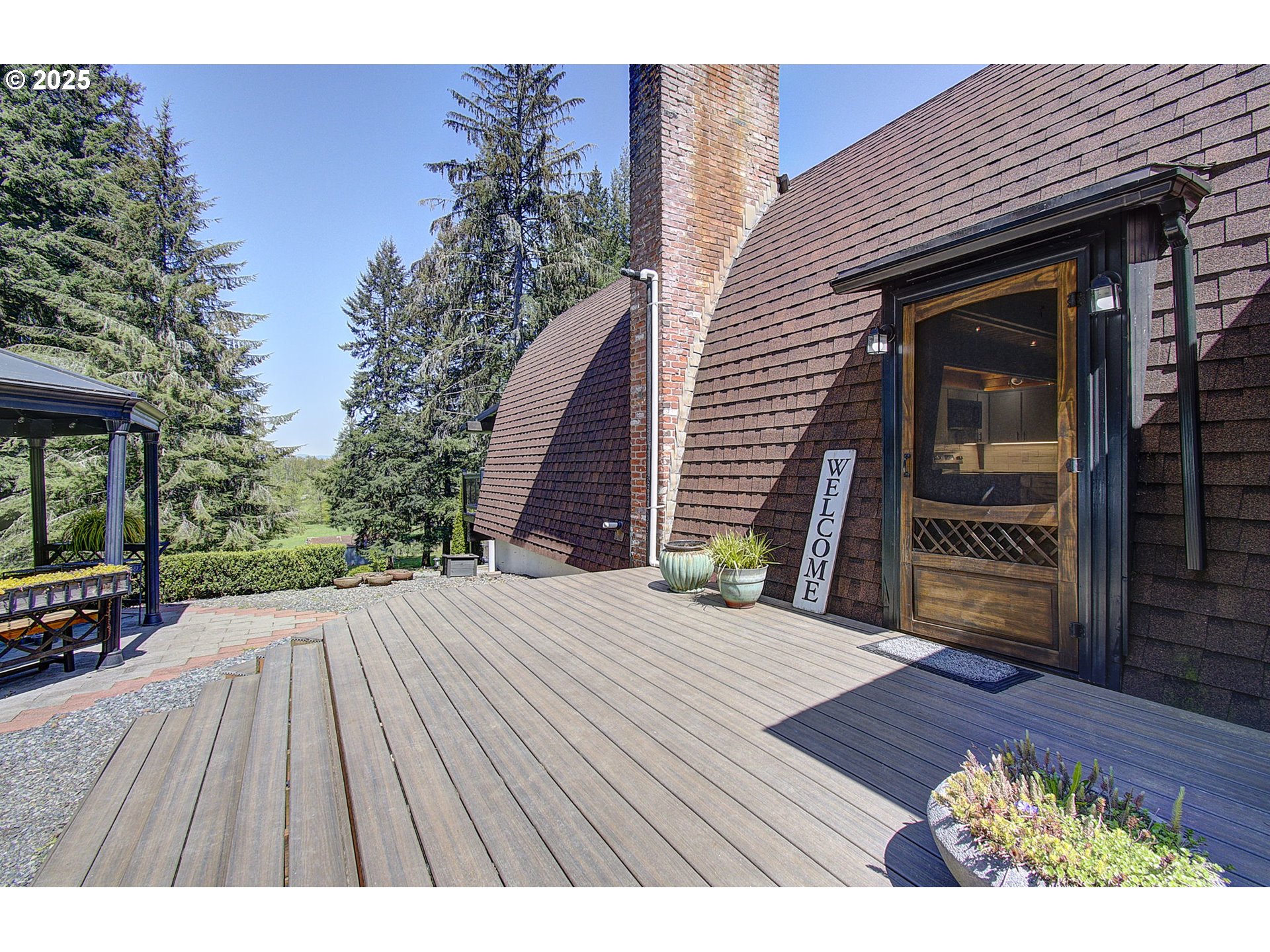 21210 SE GREENLEAF DR